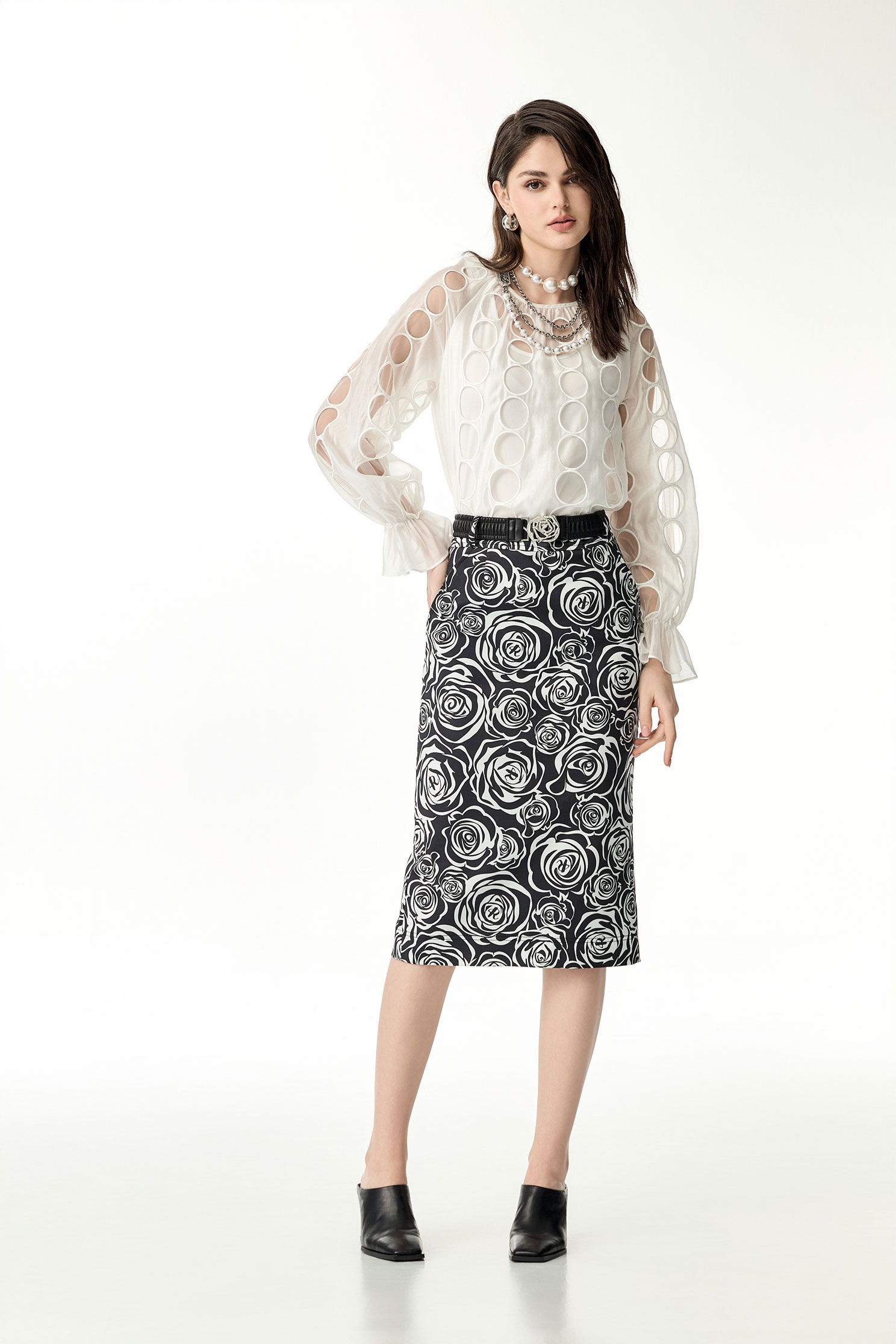 Hollow Out Detail Long Sleeve TopHollow Out Detail Long Sleeve Top,Tops,Under shirts,Season (SS) Look,Embroidered