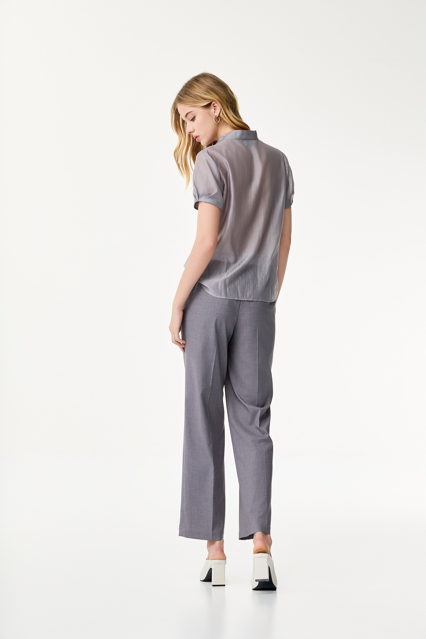 Folded Sleeve Detail V-neck TopFolded Sleeve Detail V-neck Top,V-Neck T shirts,Office Looks,Tops,Season (SS) Look,Urban Fashion