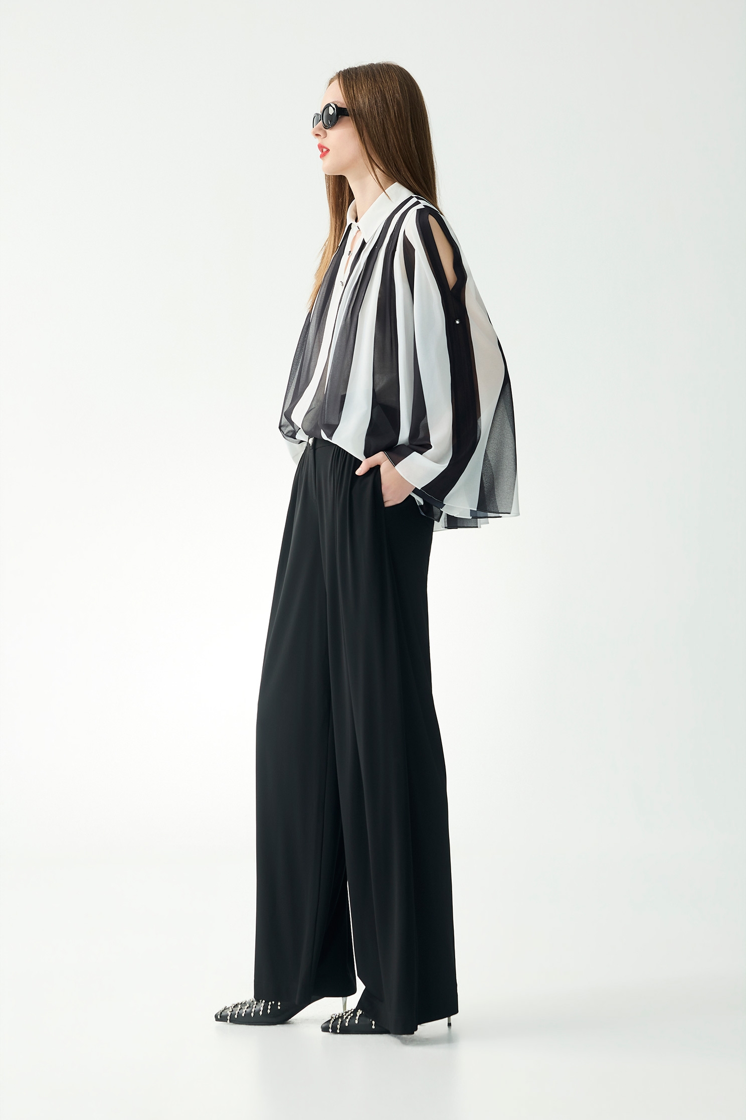 Black White Stripe Chiffon Cape BlouseBlack White Stripe Chiffon Cape Blouse,sleeveless tops,Tops,Under shirts,Season (SS) Look,Stripe,pearl,White tops,sleeveless tops,Chiffon