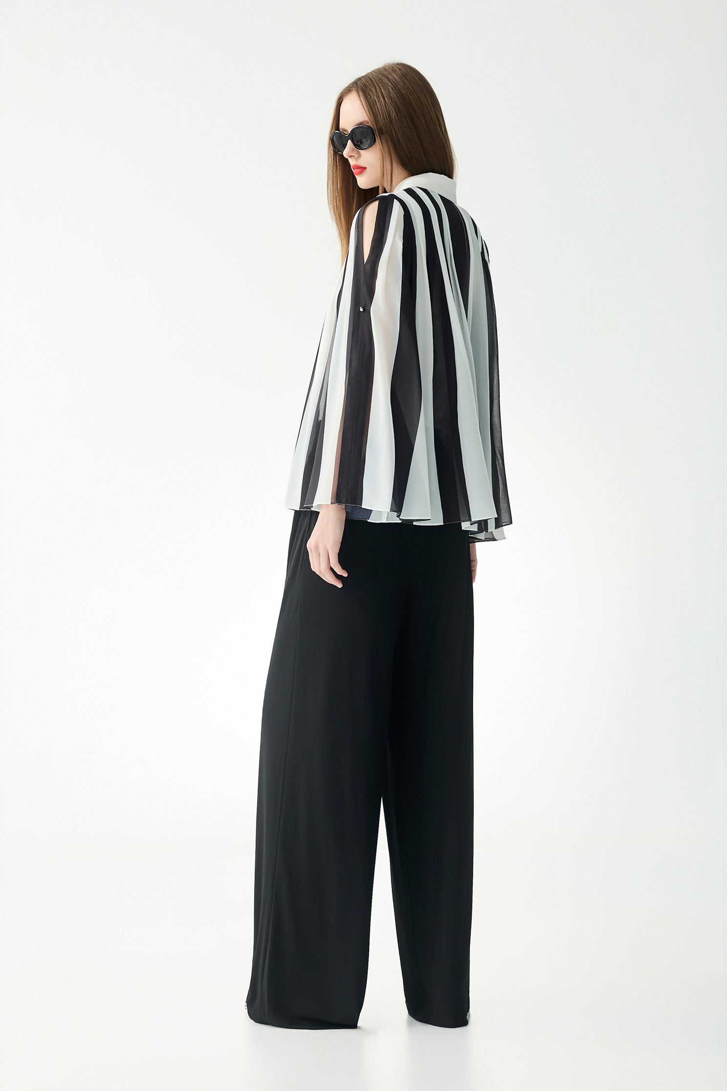 Black White Stripe Chiffon Cape BlouseBlack White Stripe Chiffon Cape Blouse,sleeveless tops,Tops,Under shirts,Season (SS) Look,Stripe,pearl,White tops,sleeveless tops,Chiffon