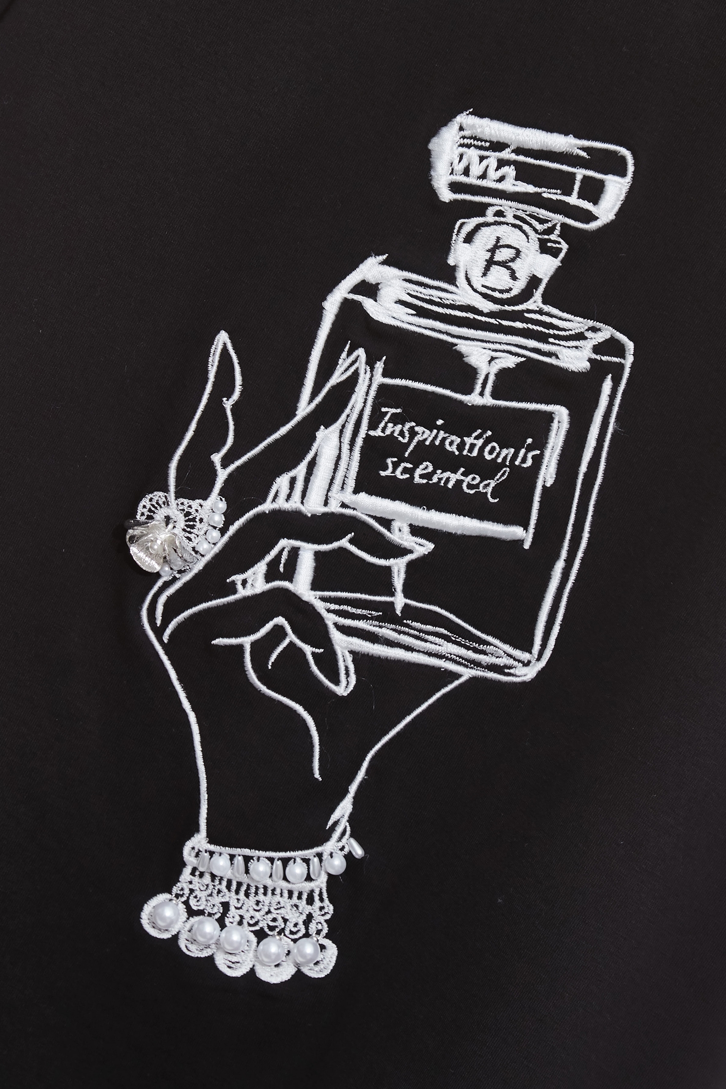 Front Embroidery Graphic TeeFront Embroidery Graphic Tee,Tops,Season (SS) Look,pearl,White tops,Cotton,Embroidered,black tops