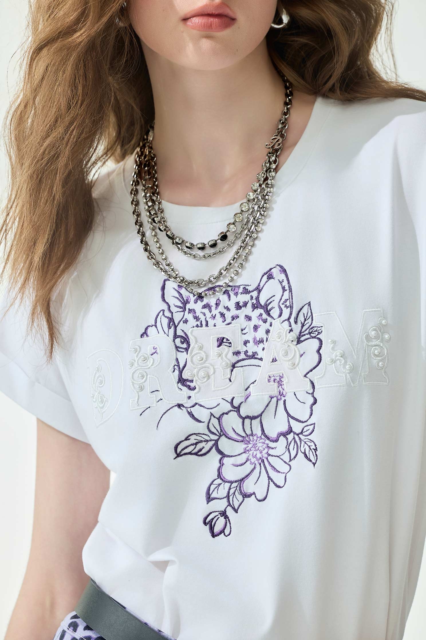 Leopard Embroidery Graphic Short Sleeve TeeLeopard Embroidery Graphic Short Sleeve Tee,T-shirts,Tops,Embroidered,Season (SS) Look,White tops,Cotton