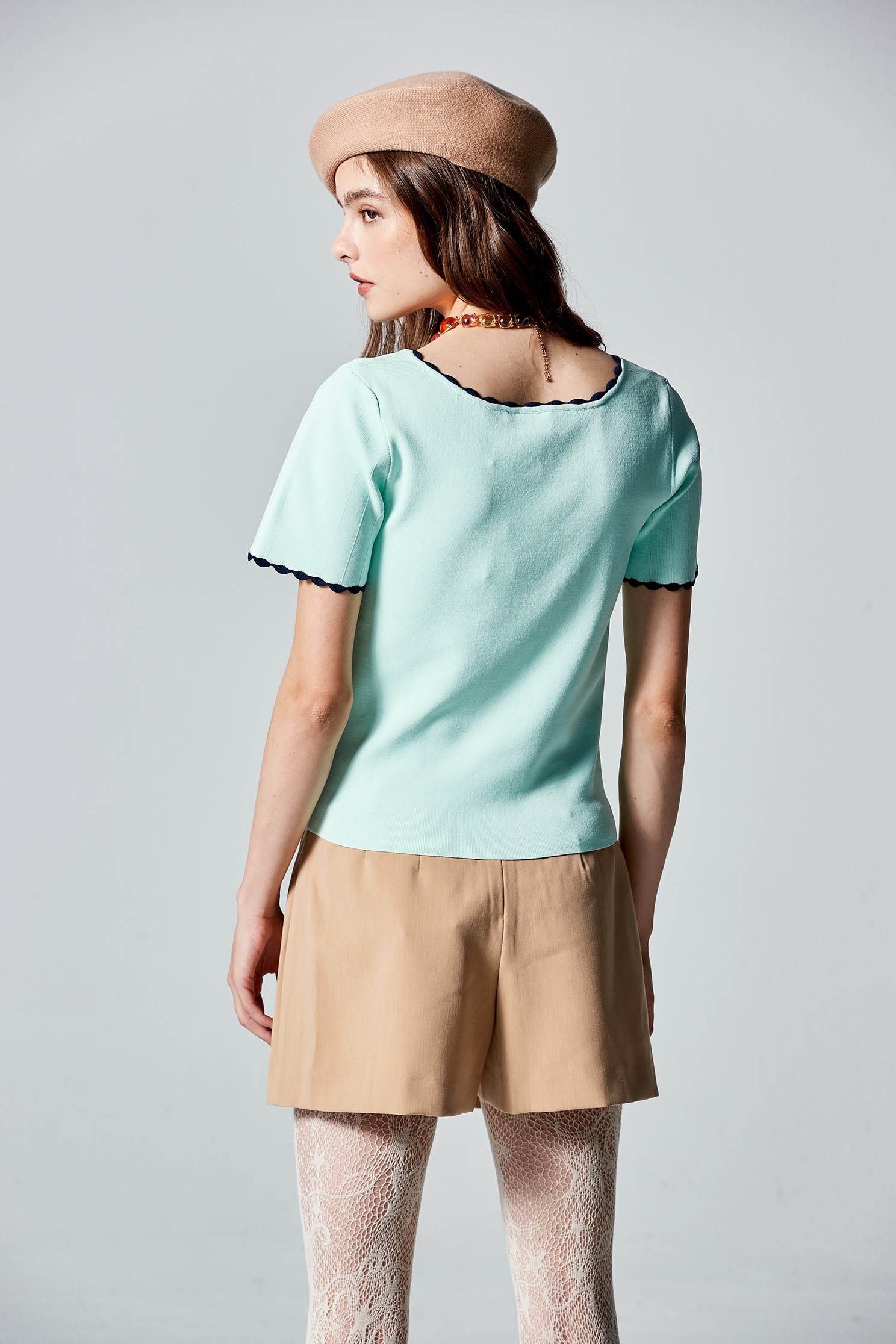 Short Sleeve Knit Top With Contrast Trim DetailShort Sleeve Knit Top With Contrast Trim Detail,Tops,Season (AW) Look,Knitted,Knitted tops,Knitted tops