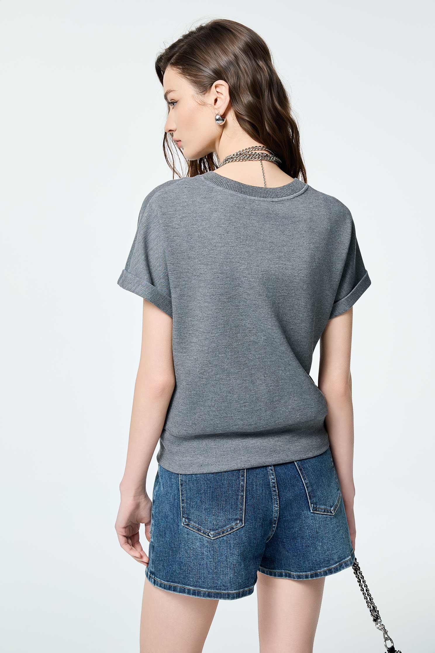 Heart Embroidery Graphic Grey TeeHeart Embroidery Graphic Grey Tee,T-shirts,Tops,Season (SS) Look,Embroidered,Urban Fashion