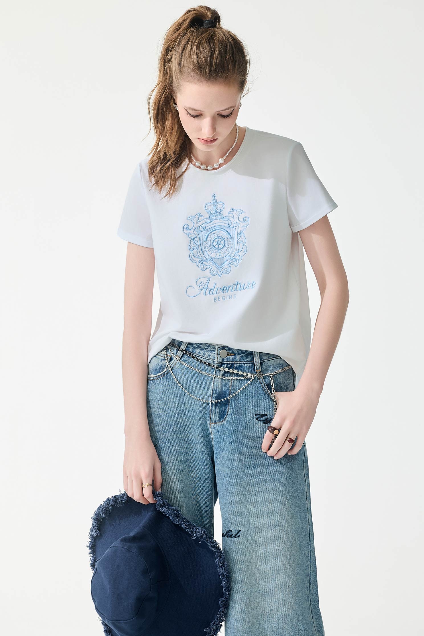 Blue Embroidery Logo Short Sleeve Tee,Tops,Embroidered,Season (SS) Look,White tops