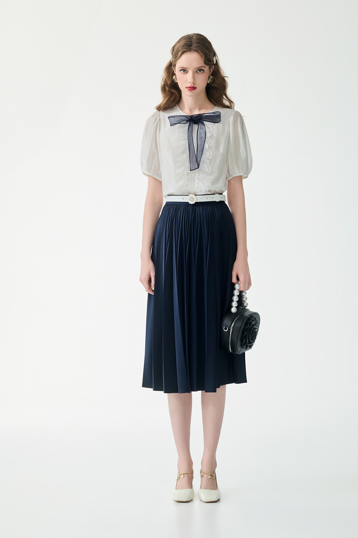 Contrast Bow Short Sleeve TopContrast Bow Short Sleeve Top,Tops,Season (SS) Look,White tops,Lace,bows