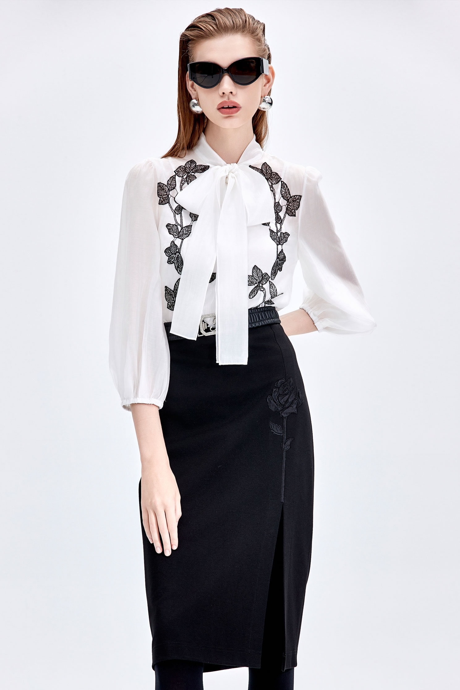 Contrast Floral Lace Bow Collar BlouseContrast Floral Lace Bow Collar Blouse,Tops,Season (AW) Look,Lace