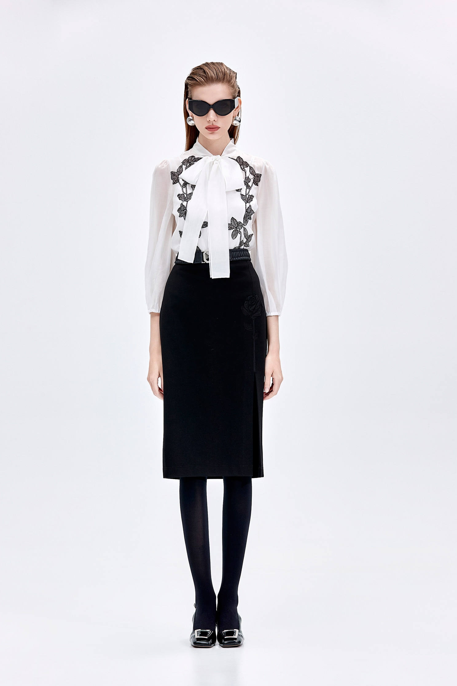 Contrast Floral Lace Bow Collar BlouseContrast Floral Lace Bow Collar Blouse,Tops,Season (AW) Look,Lace
