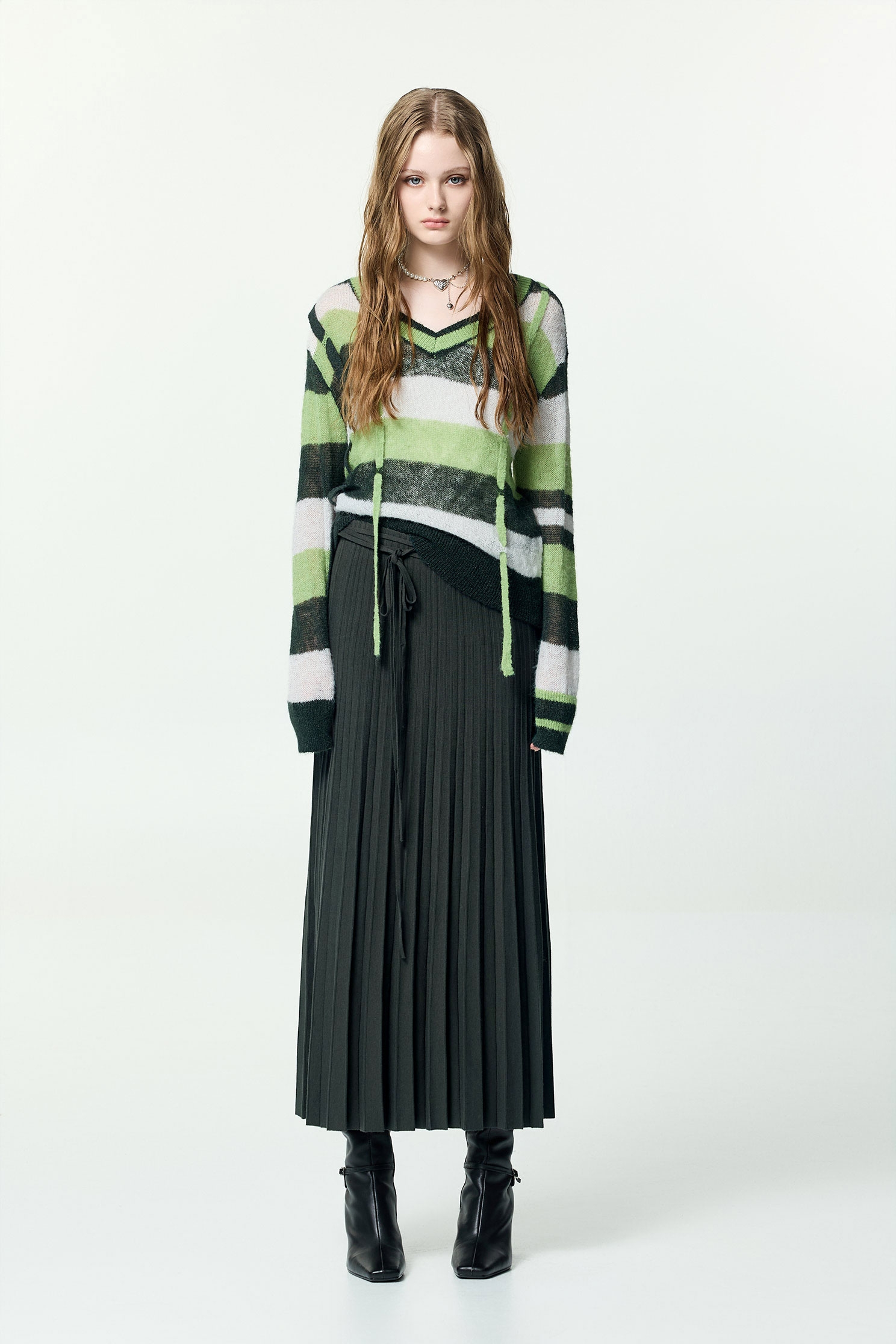V-neck Contrast Stripe Knit TopV-neck Contrast Stripe Knit Top,Tops,Season (AW) Look,Knitted,Knitted tops,Knitted tops