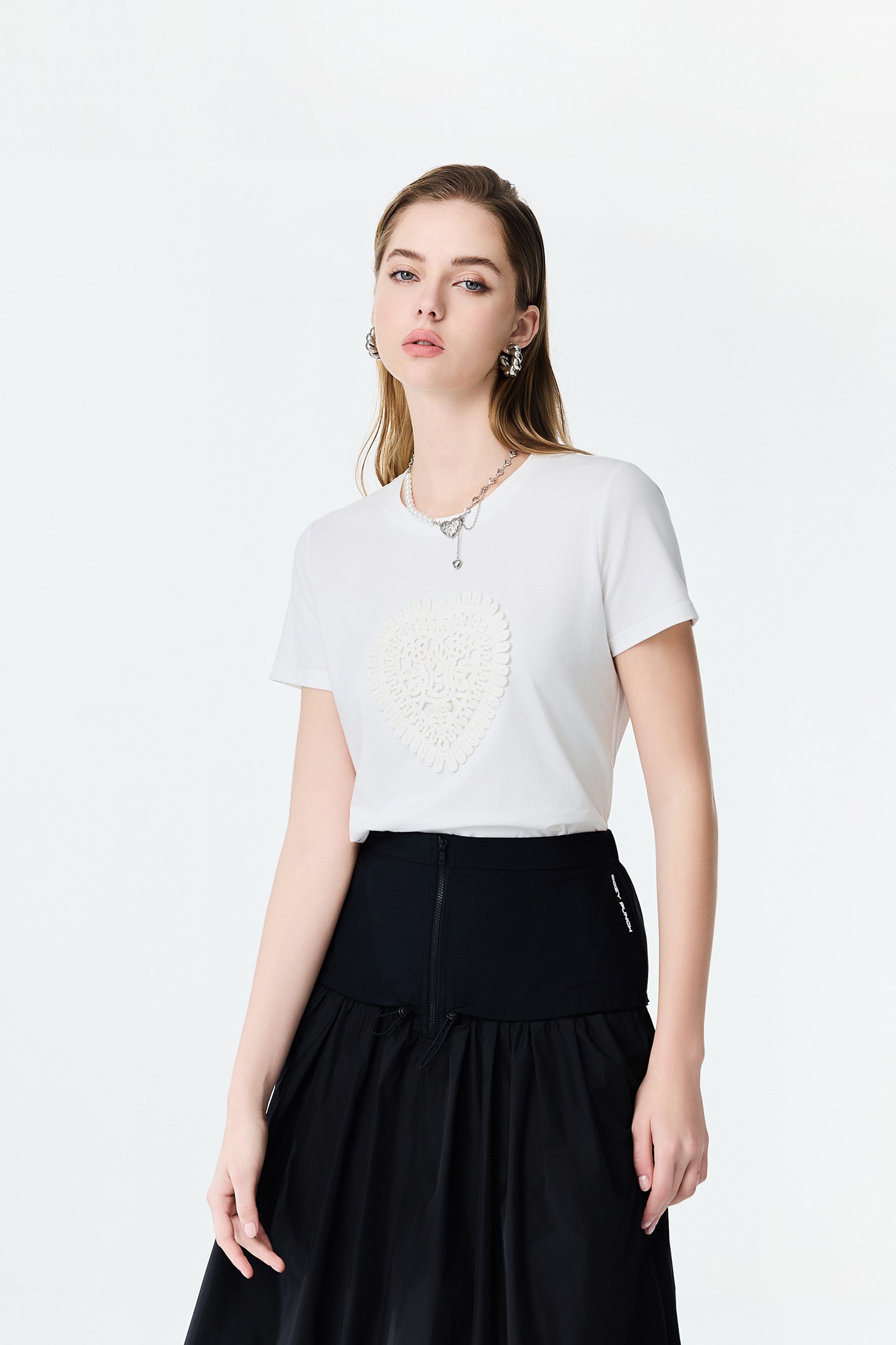 Heart Logo Short Sleeve TeeHeart Logo Short Sleeve Tee,T-shirts,Season (SS) Look,Valentine,Cotton,Lace,upperclass