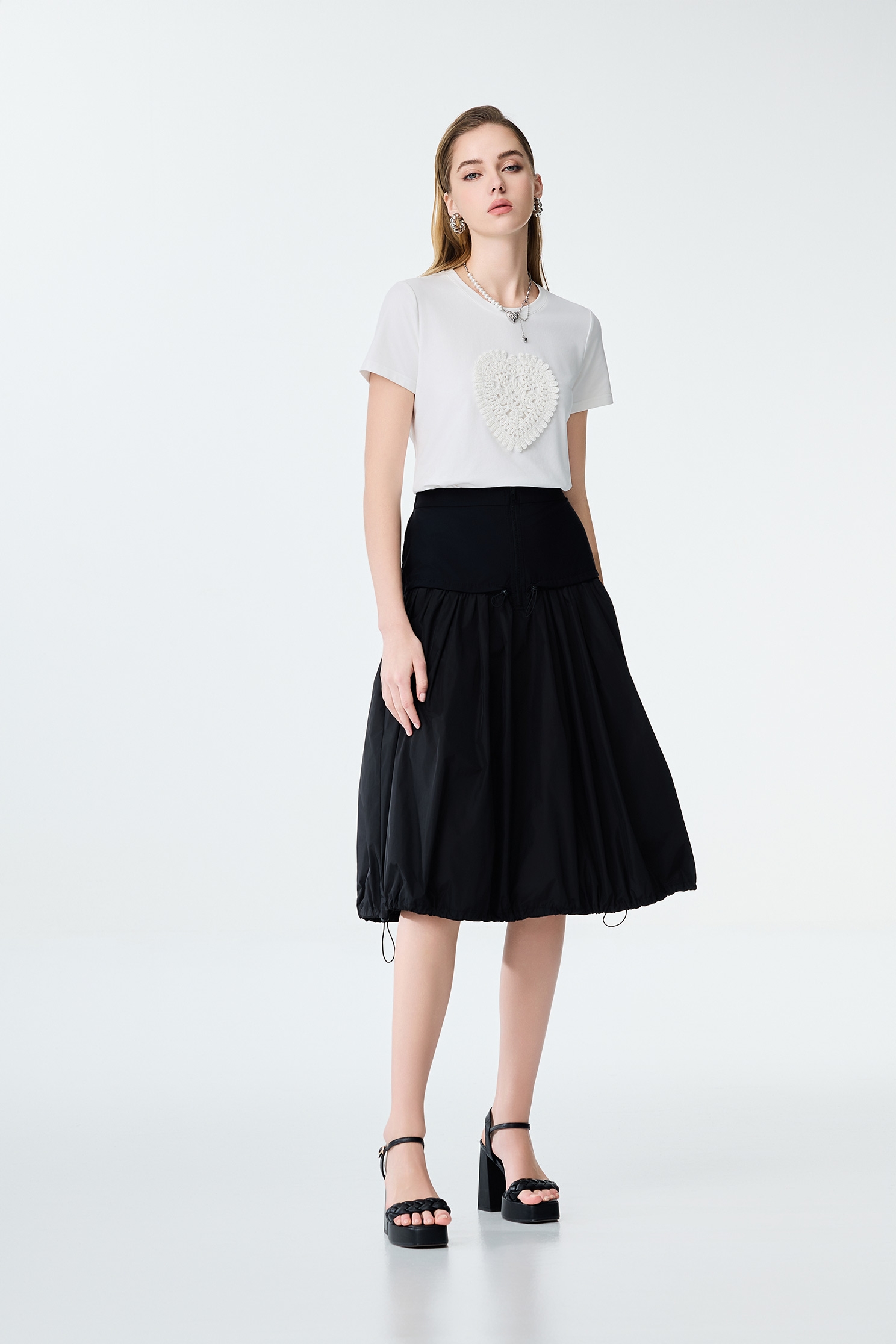 Heart Logo Short Sleeve TeeHeart Logo Short Sleeve Tee,T-shirts,Season (SS) Look,Valentine,Cotton,Lace,upperclass