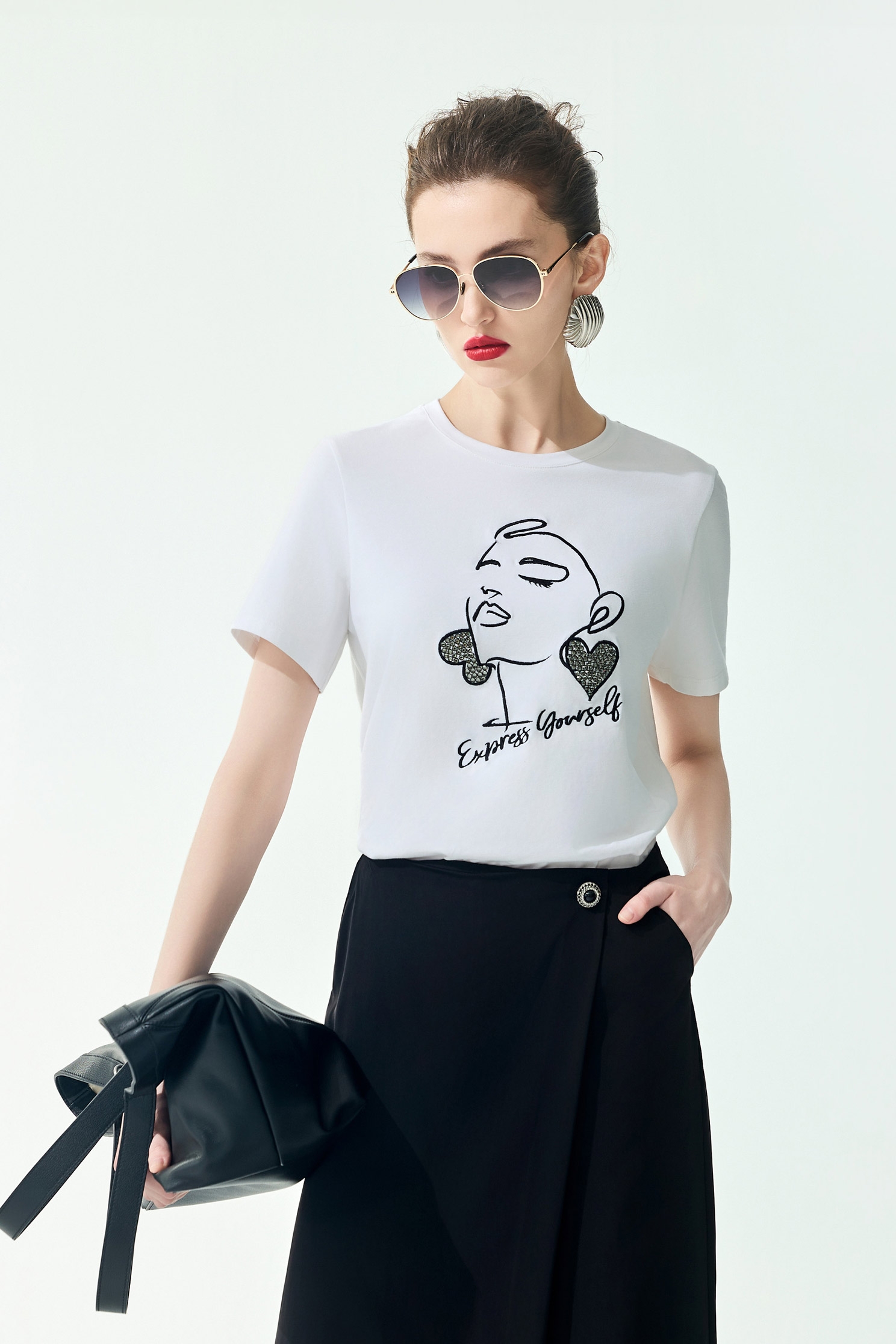 Figure Graphic Short Sleeve TeeFigure Graphic Short Sleeve Tee,Tops,Season (SS) Look,White tops,Cotton,Embroidered