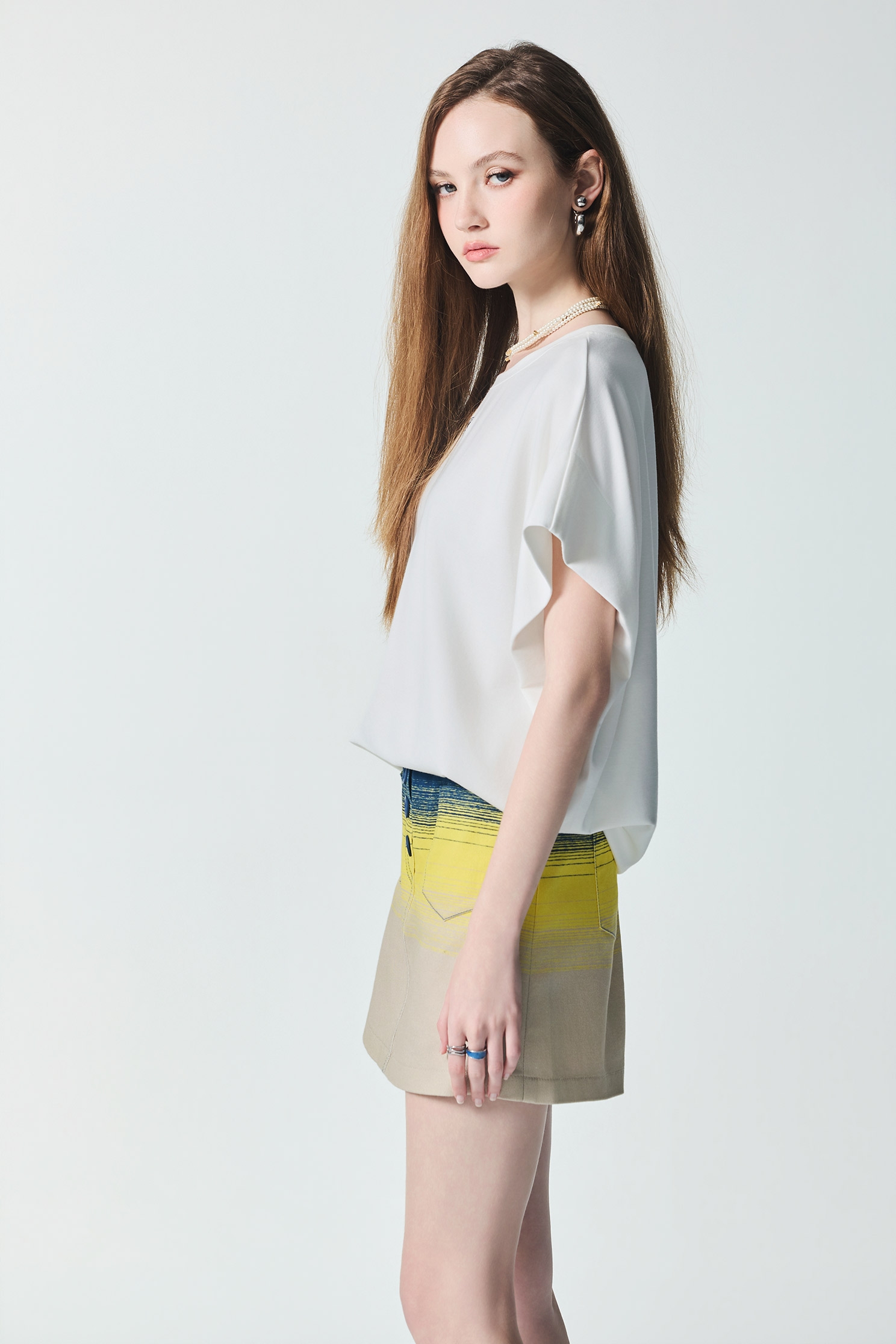 R Logo Minimalist Batwing Sleeve TeeR Logo Minimalist Batwing Sleeve Tee,Jackets,sleeveless tops,Tops,Outerwear,Season (SS) Look,White tops,sleeveless tops,Knitted