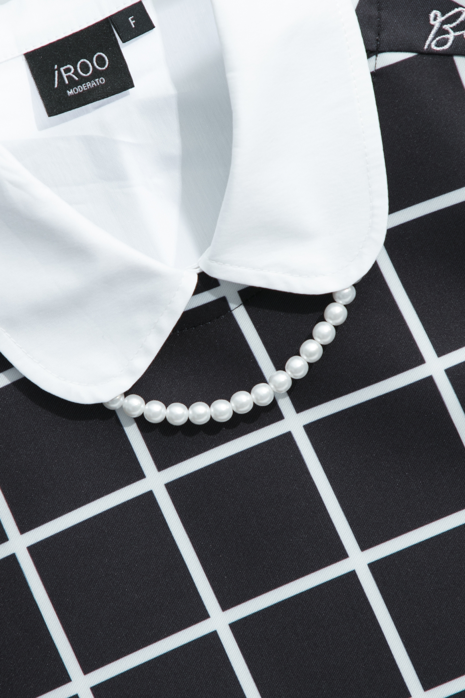 Long Sleeve Checkered Top With Detachable CollarLong Sleeve Checkered Top With Detachable Collar,Tops,pearl,Season (AW) Look,Embroidered,Blouses,Long sleeve tops,Necklaces