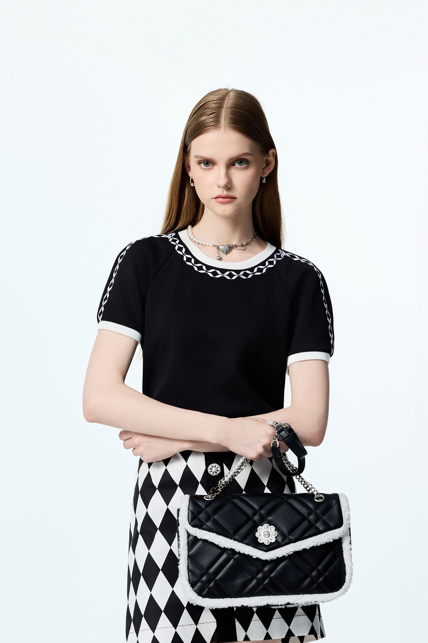 Contrast Trim Black Short Sleeve TeeContrast Trim Black Short Sleeve Tee,T-shirts,Tops,Season (AW) Look,Embroidered,black tops