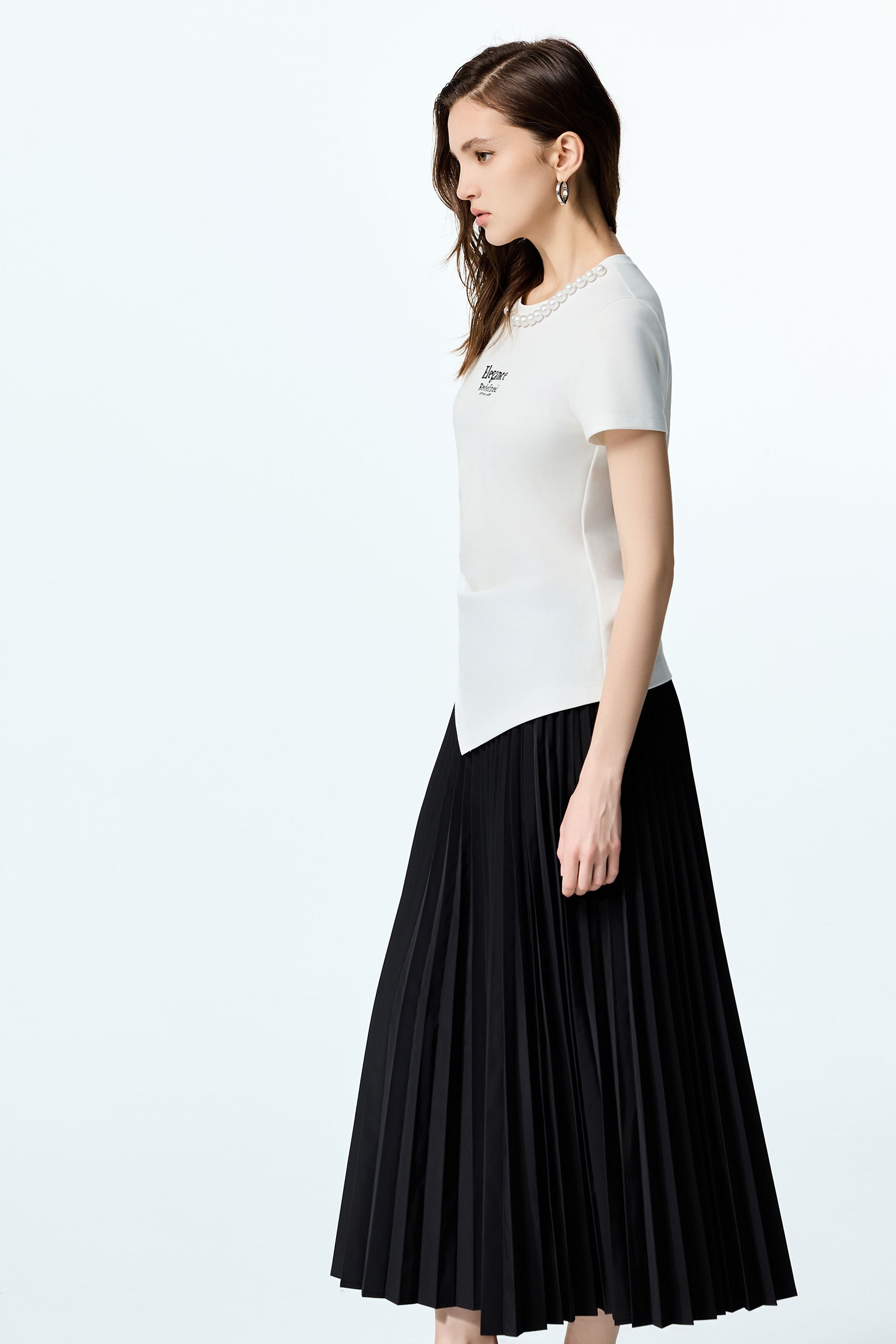 Asymmetric Hem Short Sleeve TeeAsymmetric Hem Short Sleeve Tee,Tops,pearl,White tops,Season (AW) Look