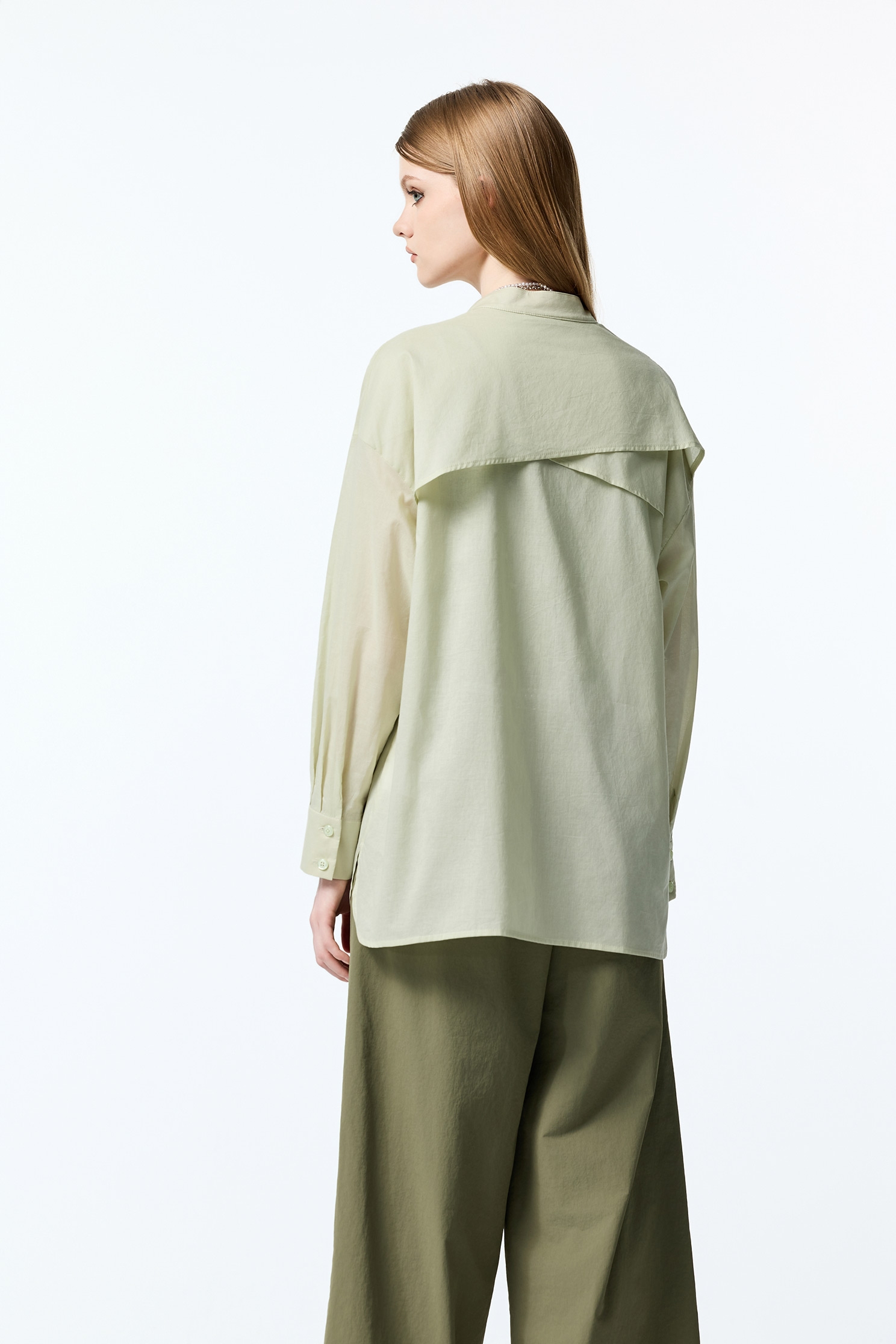 Embroidered Leopard Graphic Green BlouseEmbroidered Leopard Graphic Green Blouse,V-Neck T shirts,Office Looks,Tops,Embroidered,Season (AW) Look,Embroidered tops,Blouses