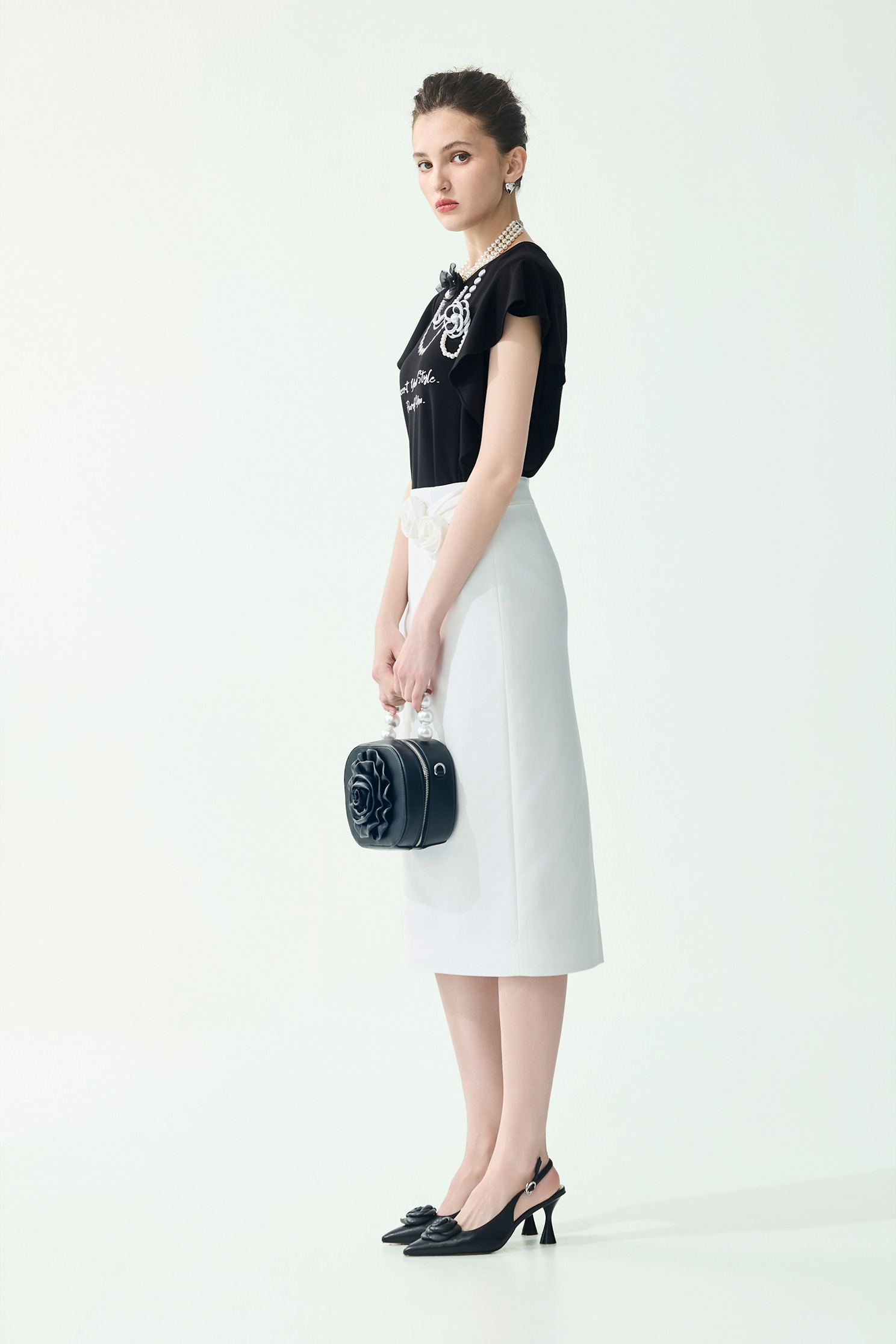 Graphic Print Ruffle Detail TeeGraphic Print Ruffle Detail Tee,Tops,Season (SS) Look,pearl,Necklaces,black tops