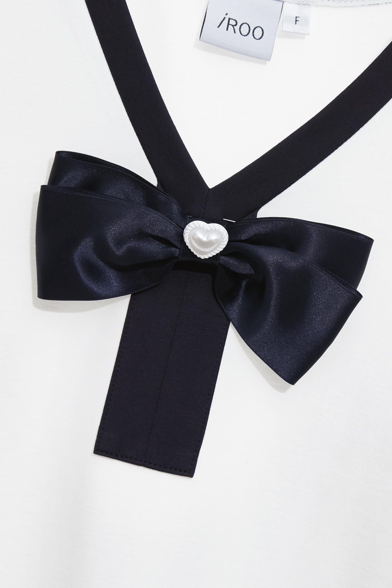Navy Bow Detail Short Sleeve Top,Tops,Season (SS) Look,White tops,bows