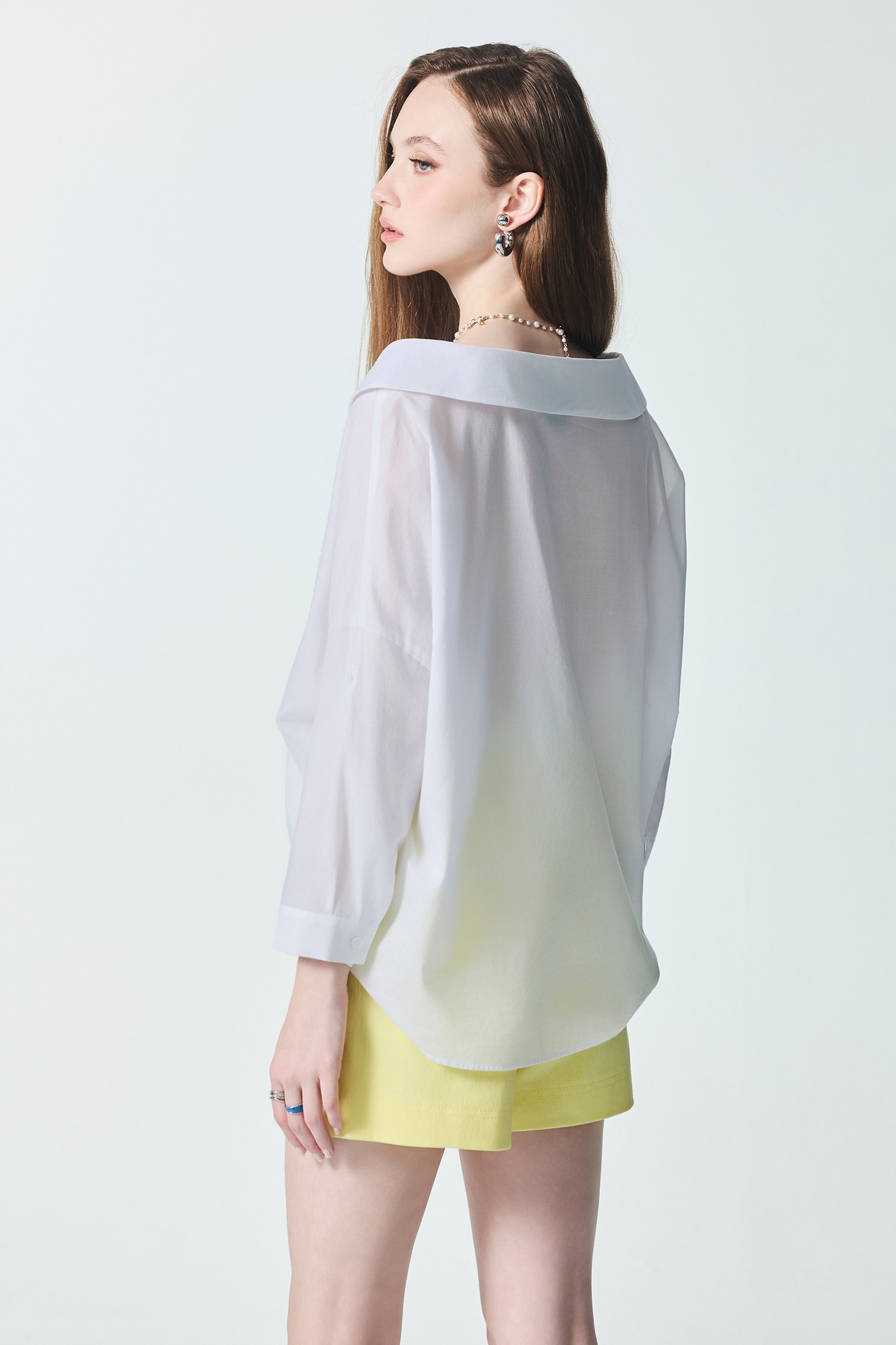 Patch Pocket V-neck BlousePatch Pocket V-neck Blouse,Tops,bestselling,Embroidered,Season (SS) Look,pearl,White tops,Blouses