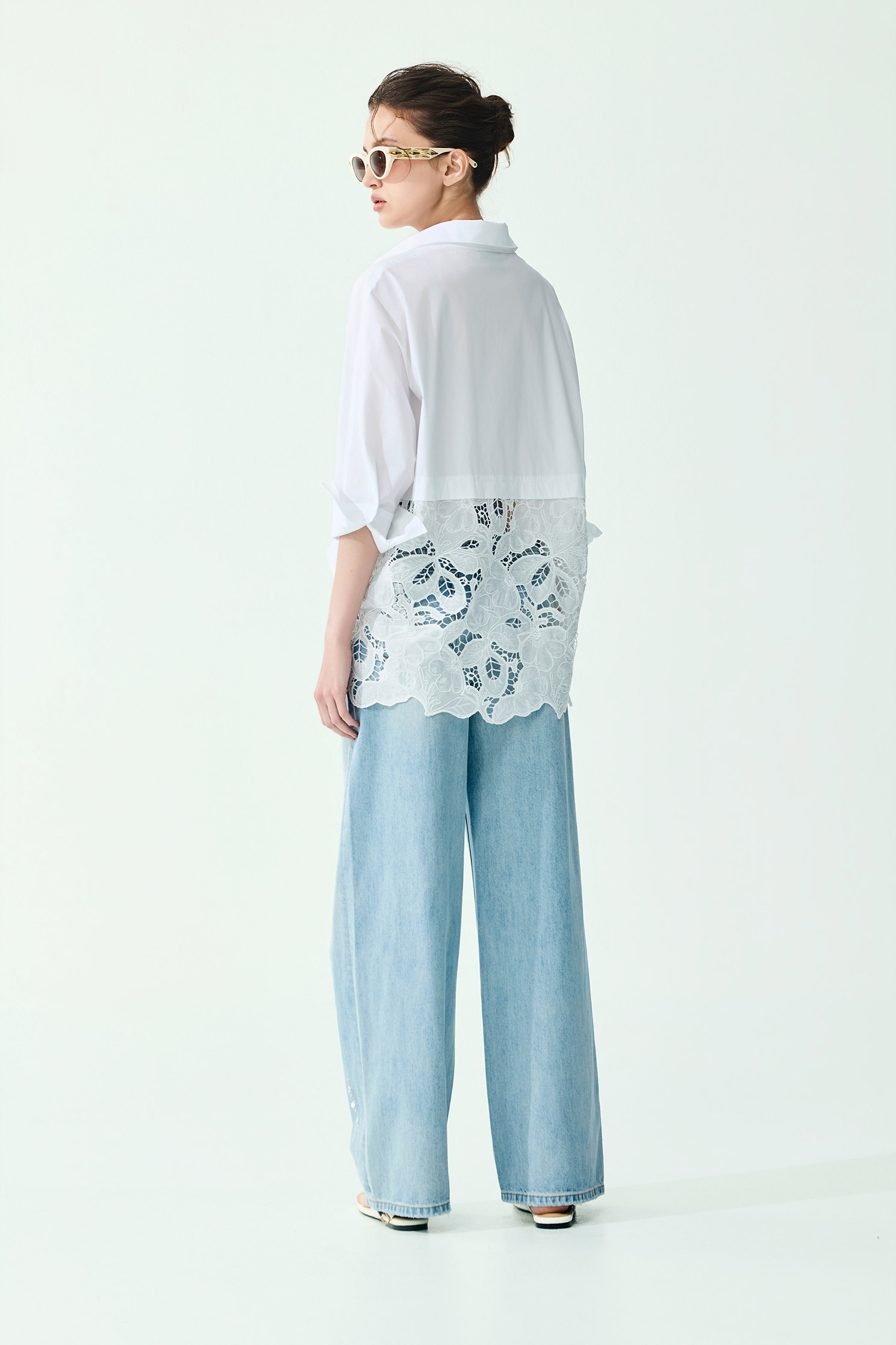 Back Lace Detail Oversize BlouseBack Lace Detail Oversize Blouse,Tops,Embroidered,Season (SS) Look,White tops,Lace