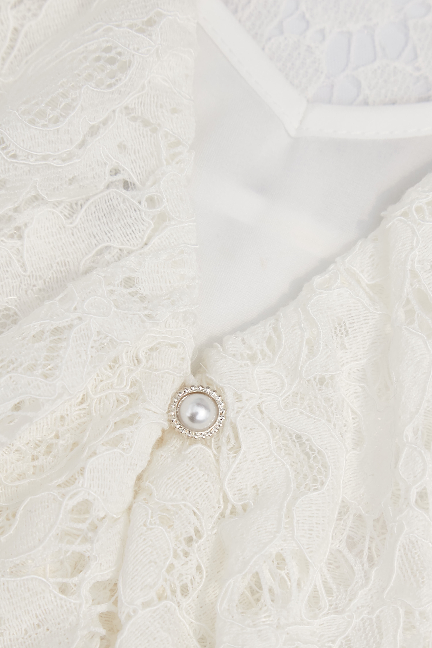 Full Lace Ruffle Detail BlouseFull Lace Ruffle Detail Blouse,Tops,Under shirts,pearl,White tops,Season (AW) Look,Lace