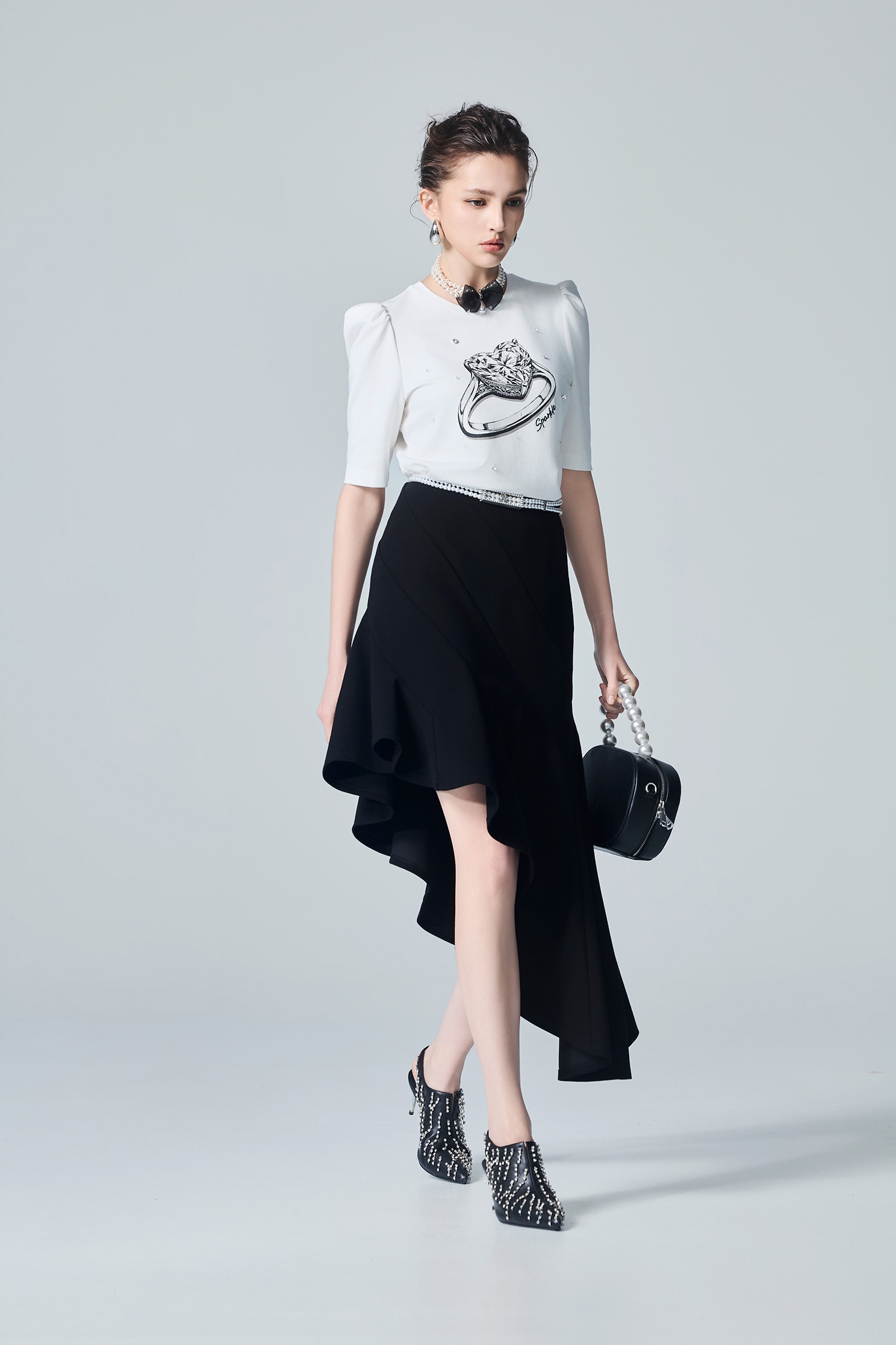 Diamond Ring Graphic Puff Sleeve TeeDiamond Ring Graphic Puff Sleeve Tee,Tops,White tops,Season (AW) Look