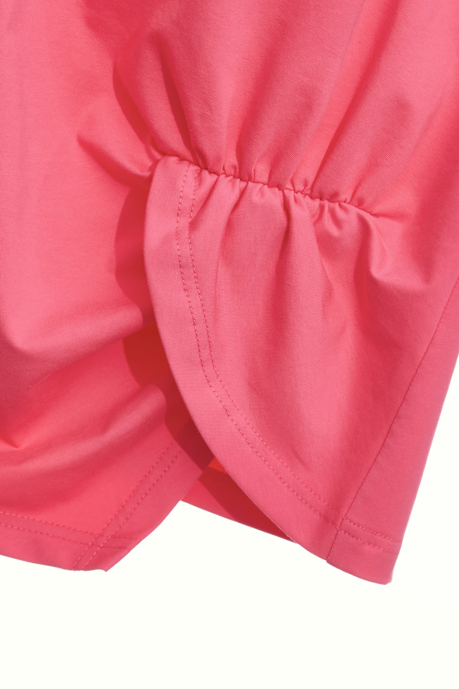Heart Motif Asymmetric Hem TeeHeart Motif Asymmetric Hem Tee,Tops,Embroidered,Season (AW) Look,Cotton