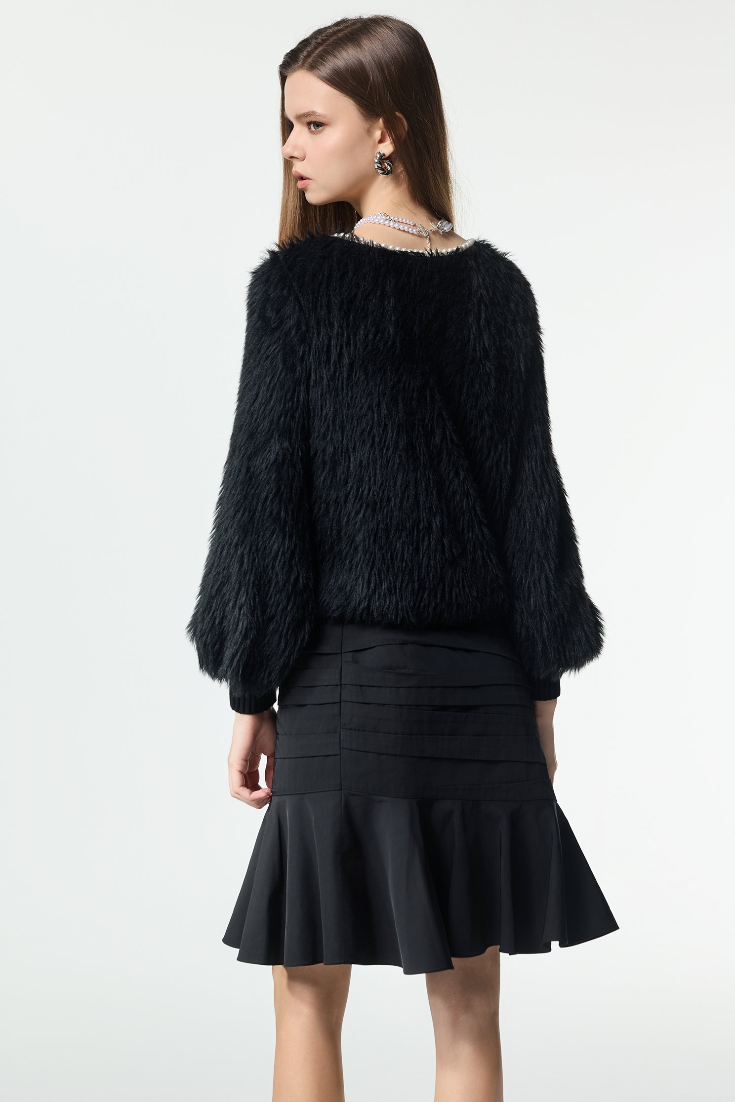 Pearl Detail Faux Fur TopPearl Detail Faux Fur Top,Office Looks,Tops,pearl,Season (AW) Look,Valentine,Blouses