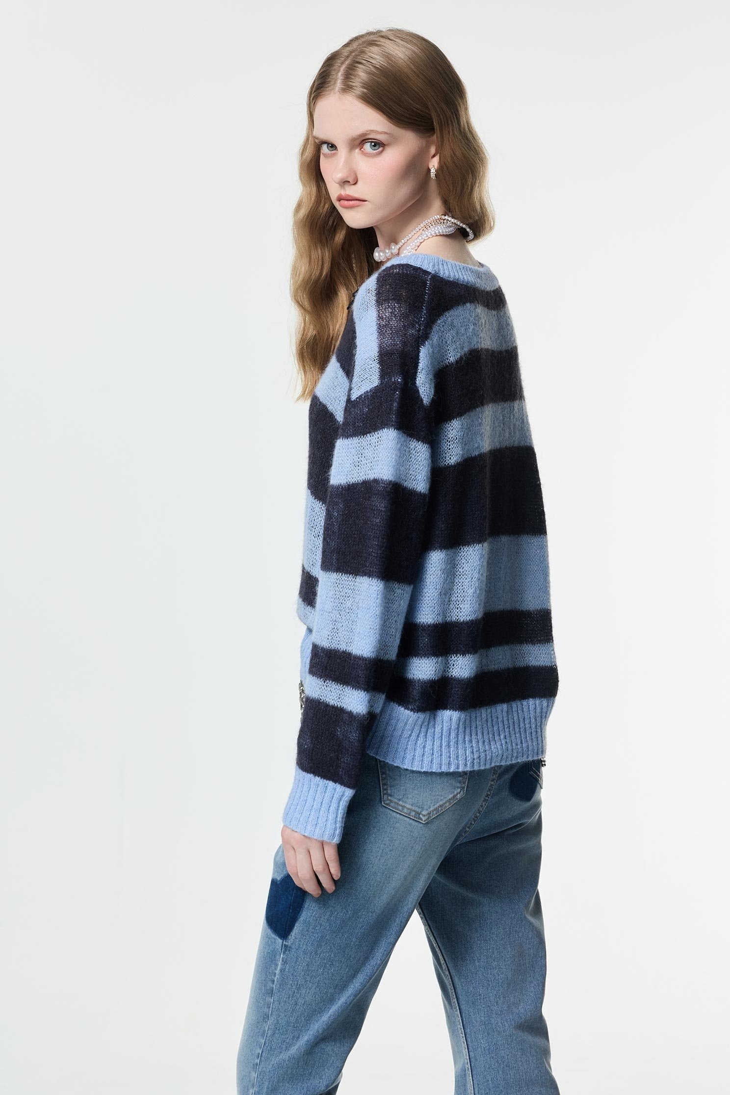 Contrast Stripe V-neck Knit TopContrast Stripe V-neck Knit Top,Tops,Plaid,Season (AW) Look,Knitted,Knitted tops