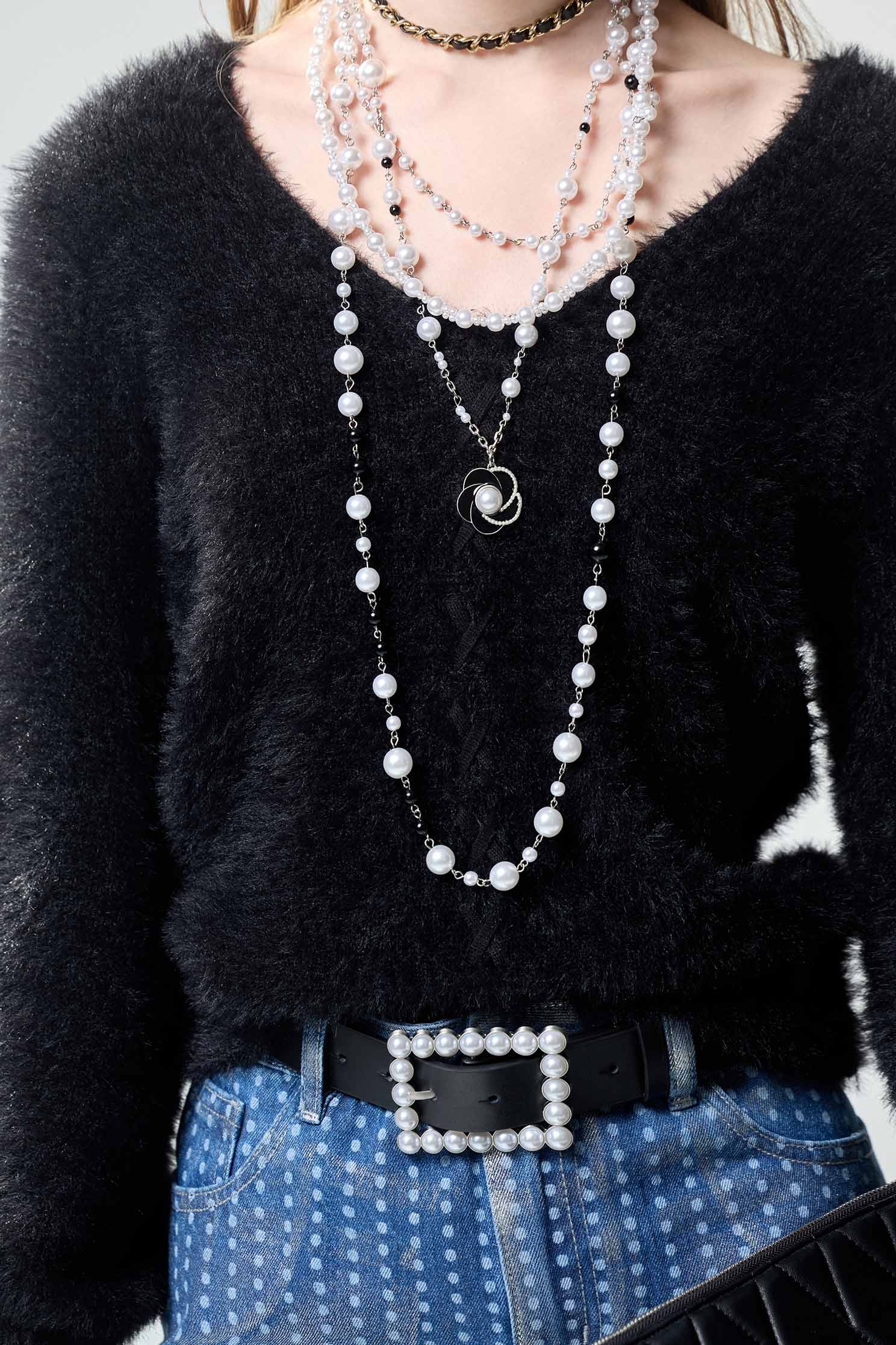 Front Criss Cross Detail Knit TopContrast Front Criss Cross Detail Knit Top,V-Neck T shirts,Office Looks,Tops,Season (AW) Look,Valentine,Knitted,Knitted tops,Knitted tops