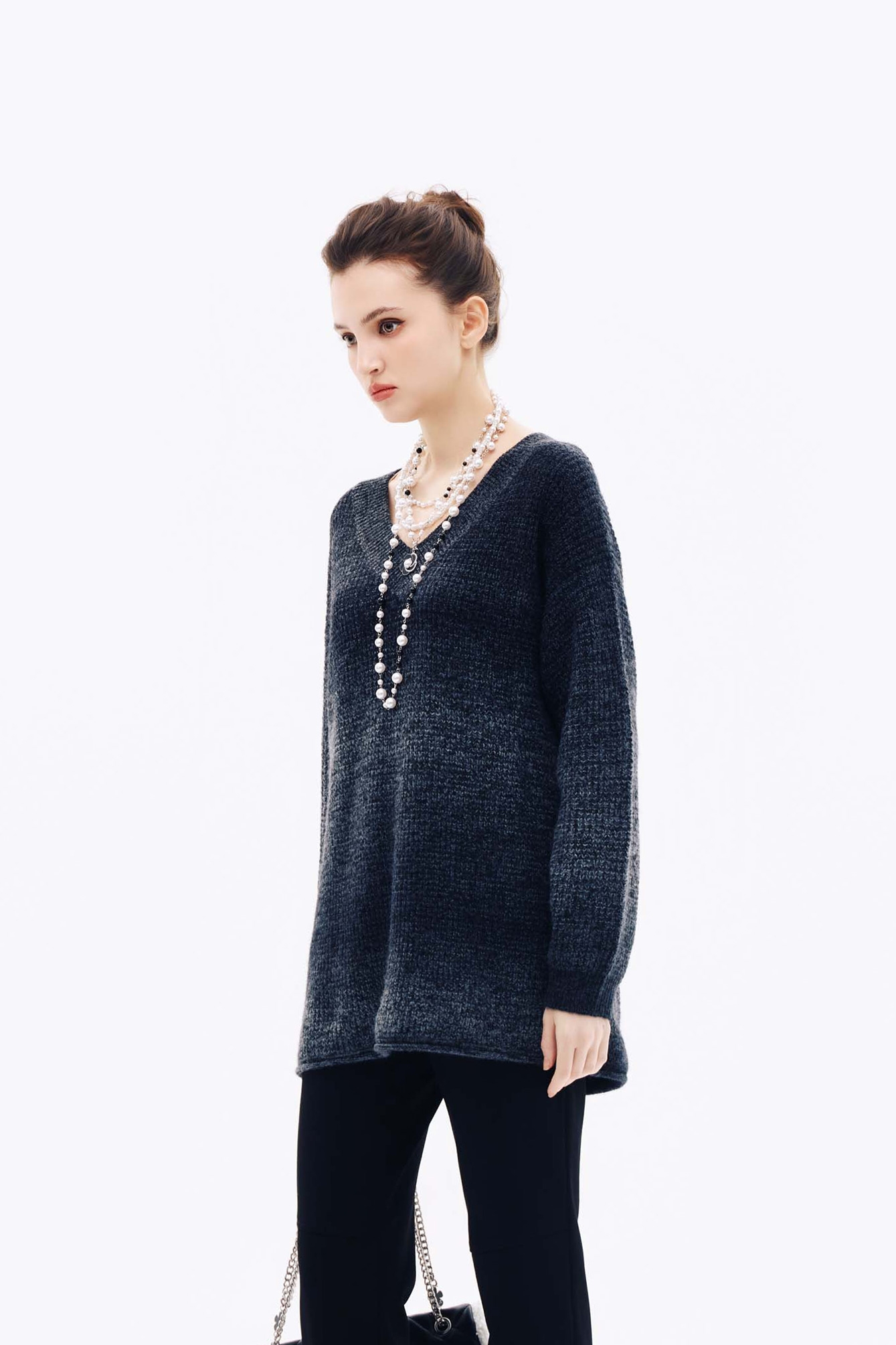 Grey V-neck Gradient Knit TopGrey V-neck Gradient Knit Top,V-Neck T shirts,Office Looks,Tops,Season (AW) Look,Valentine,Knitted,Knitted tops,Knitted tops