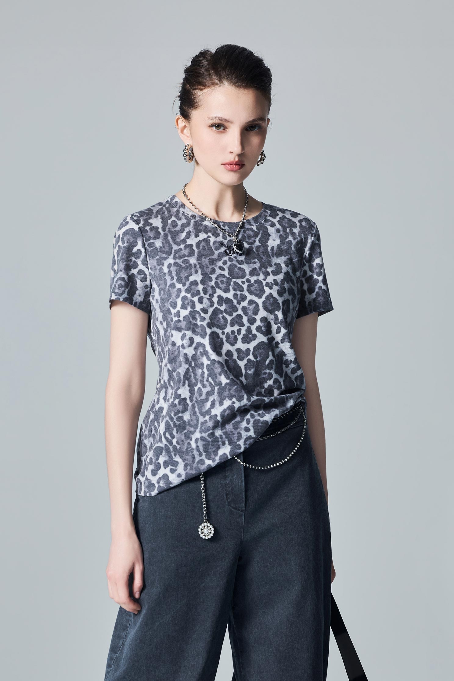 Charcoal Leopard Ink Print Style TeeCharcoal Leopard Ink Print Style Tee,T-shirts,Tops,Embroidered,Round neck tops,Season (AW) Look