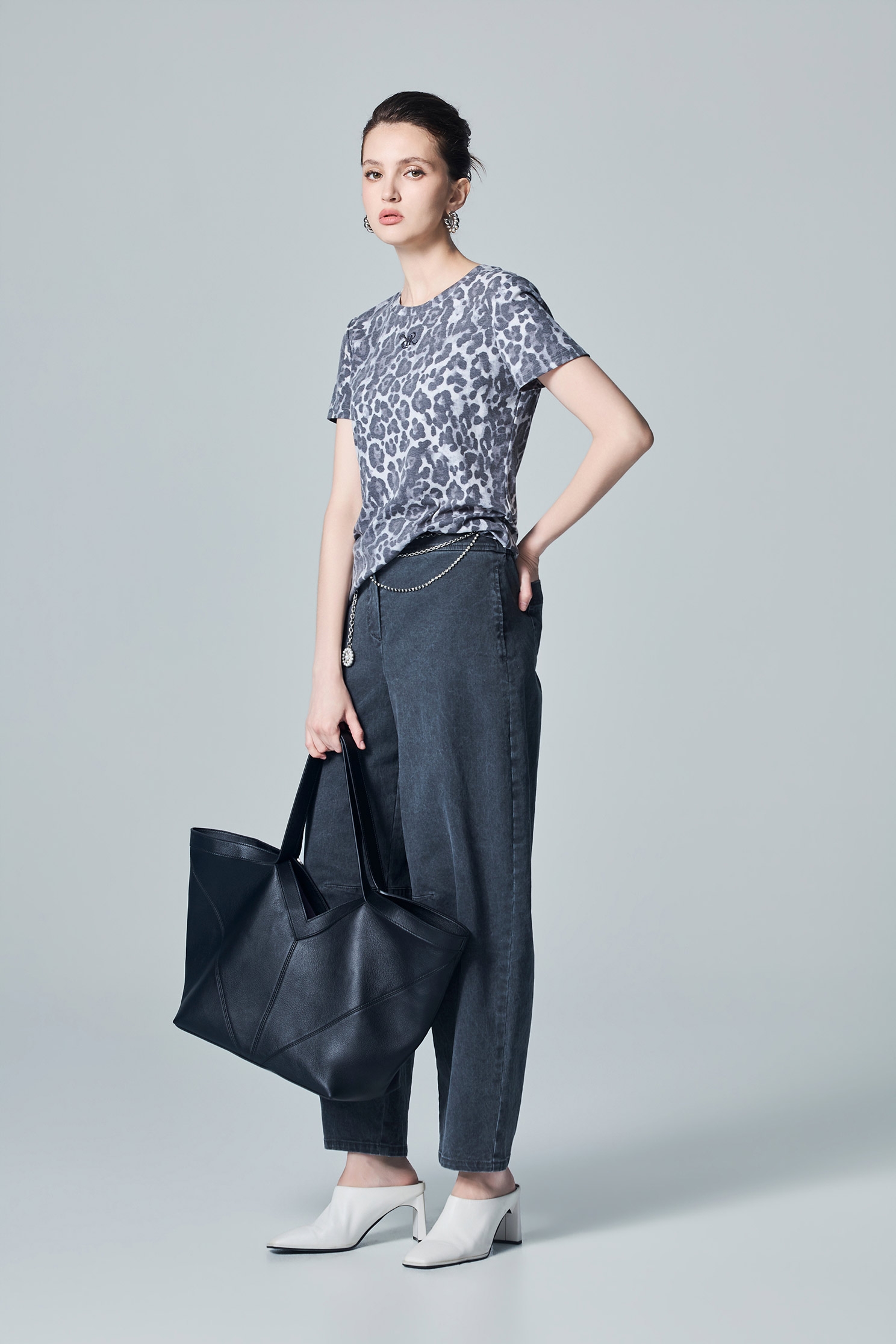 Charcoal Leopard Ink Print Style TeeCharcoal Leopard Ink Print Style Tee,T-shirts,Tops,Embroidered,Round neck tops,Season (AW) Look