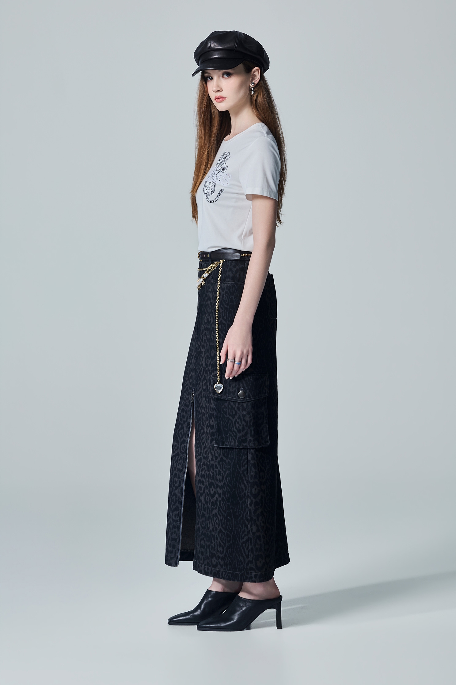 Leopard Embroidery Short Sleeve TeeLeopard Embroidery Short Sleeve Tee,T-shirts,Tops,White tops,Season (AW) Look