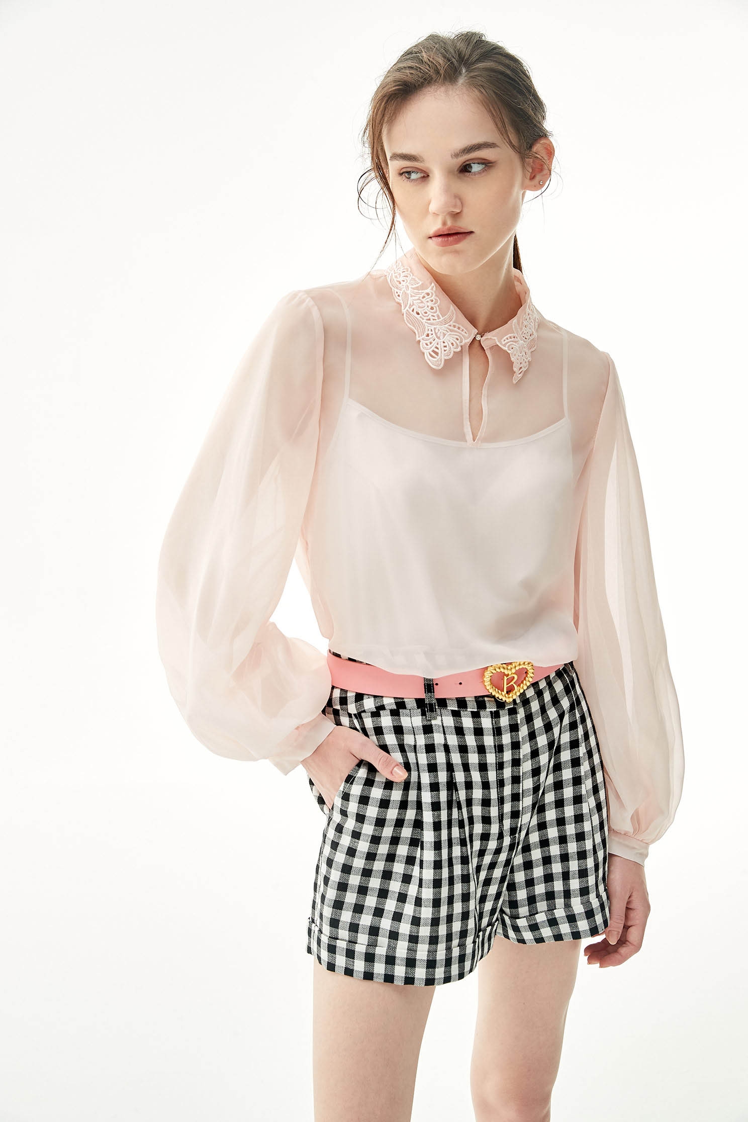 Pink Chiffon Top With Cut Out Lace CollarLoose-fitting shirt,Tops,Season (SS) Look,Blouses