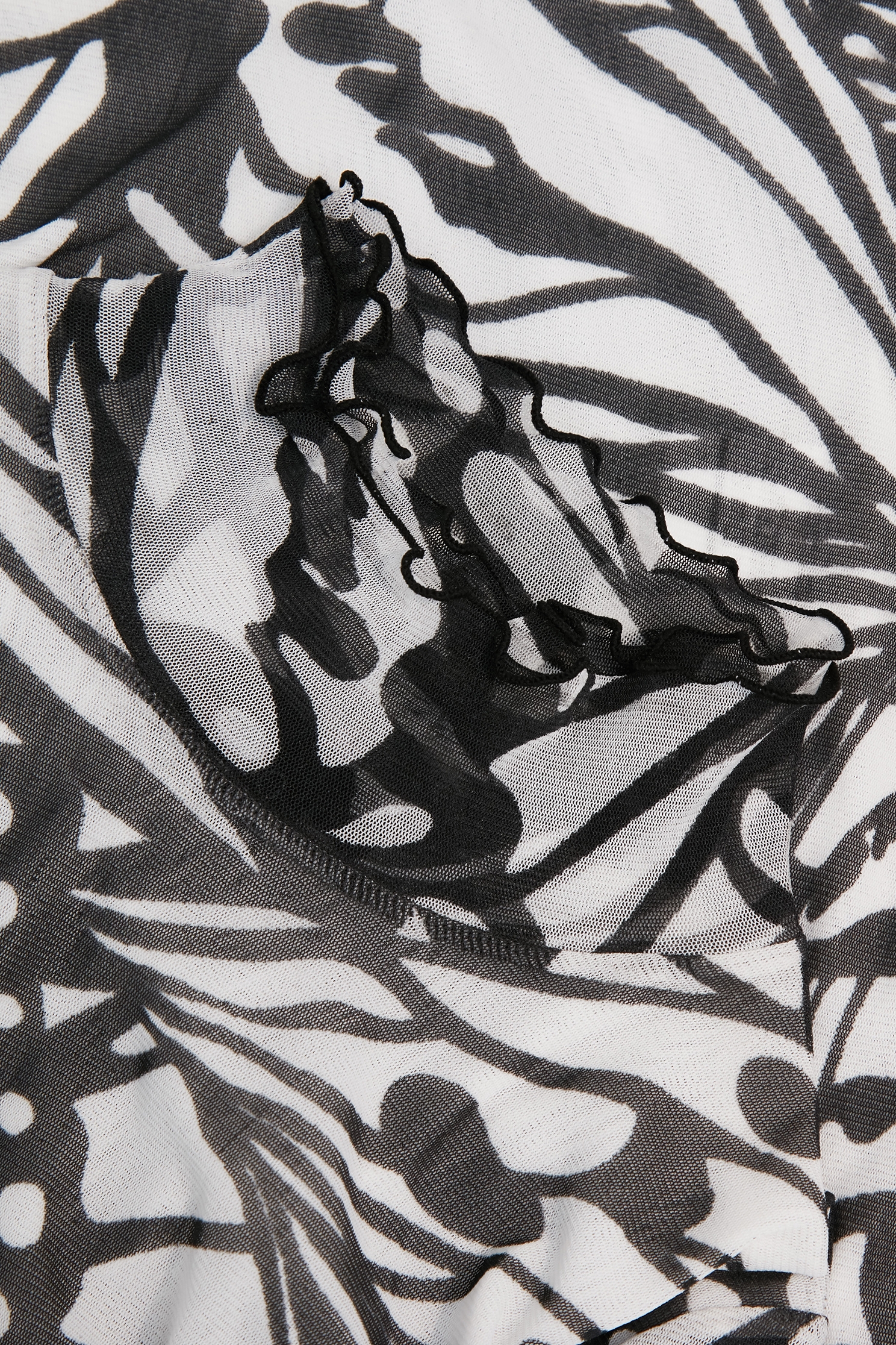 Butterfly Motif Turtleneck TopButterfly Motif Turtleneck Top,Tops,bestselling,Season (AW) Look,Turtleneck tops