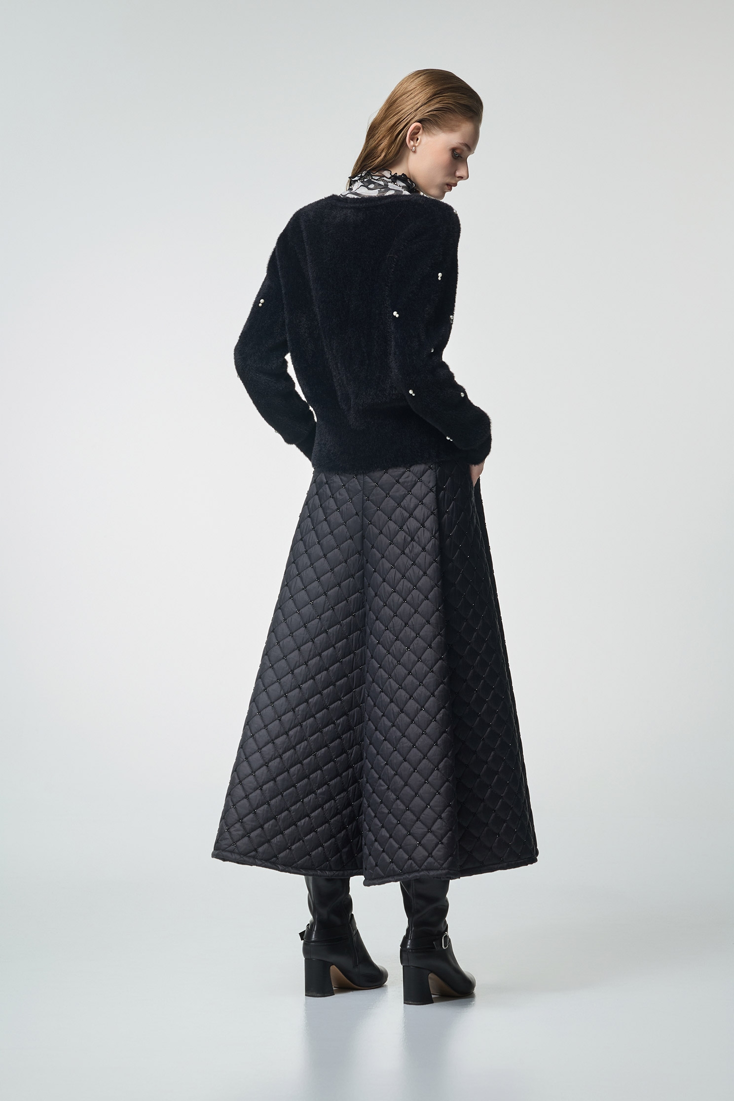 Pearl Applique Faux Fur Black TopPearl Applique Faux Fur Black Top,Office Looks,pearl,Season (AW) Look,Valentine,Knitted,Knitted tops