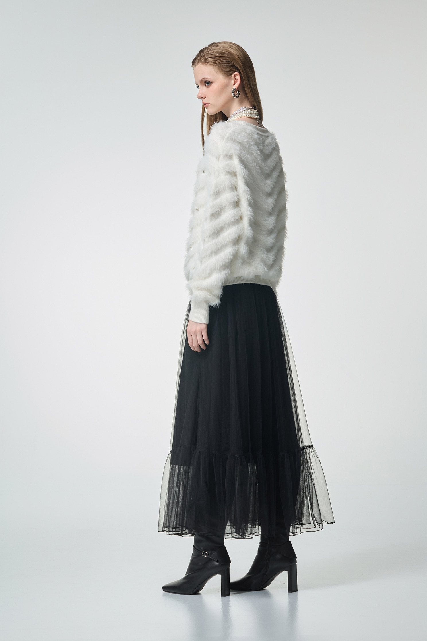 Beaded Faux Fur White TopBeaded Faux Fur White Top,Office Looks,bestselling,Season (AW) Look,Valentine,Knitted,Knitted tops