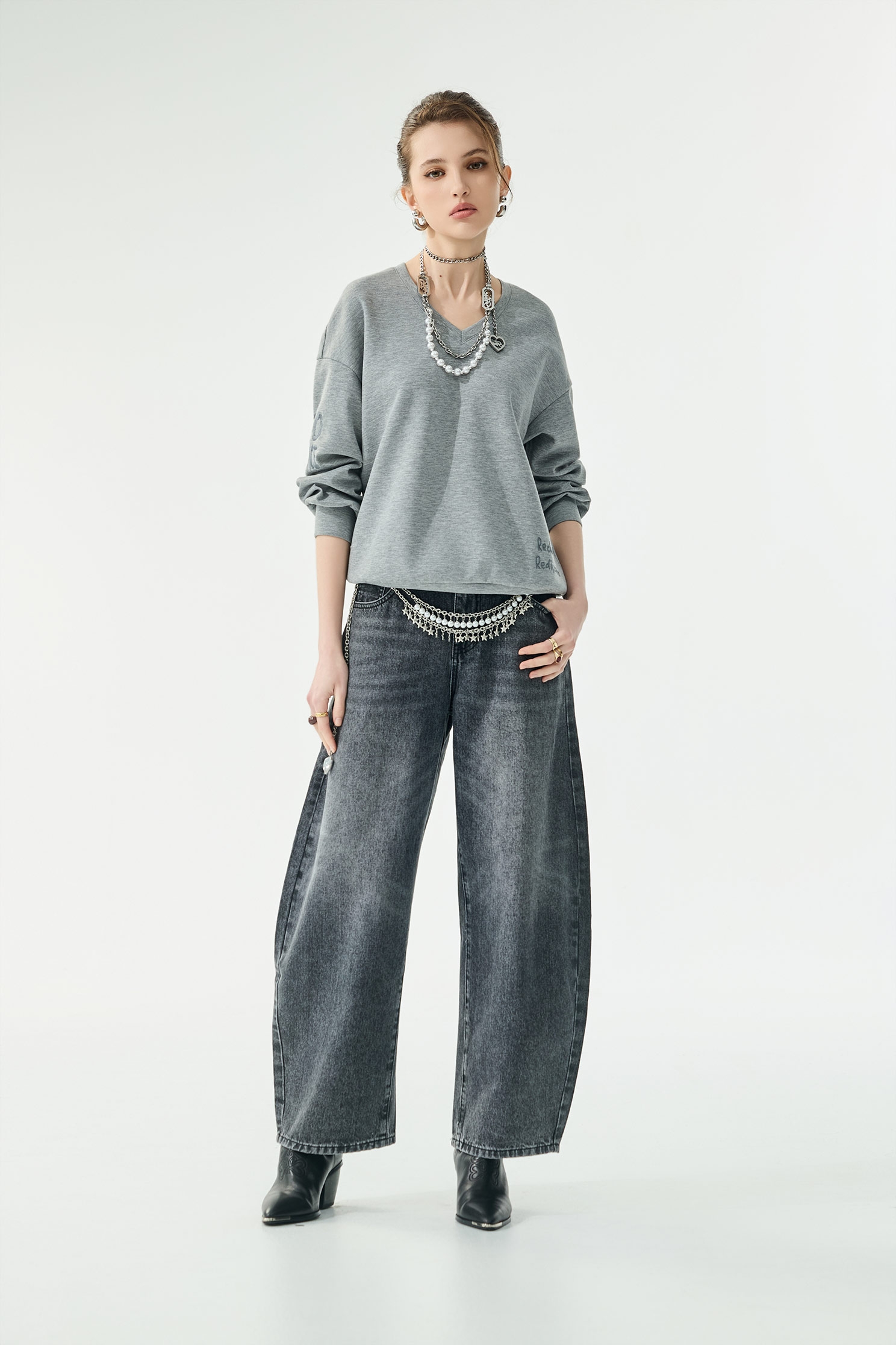 Tiger Graphic Long Sleeve TopTiger Graphic Long Sleeve Top,Tops,Embroidered,Season (AW) Look