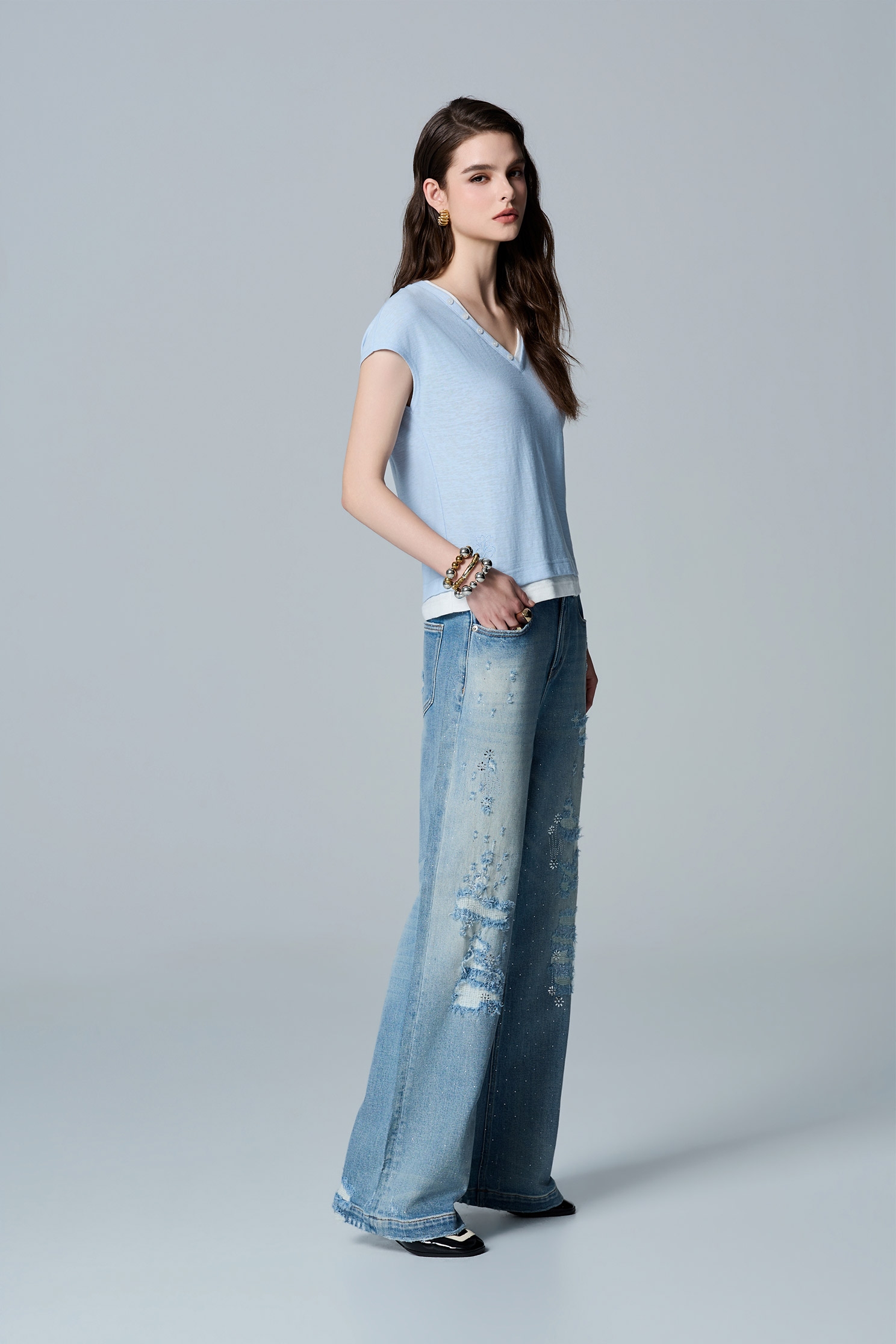 V-neck Cap Sleeve TopV-neck Cap Sleeve Top,Tops,Season (AW) Look,Embroidered