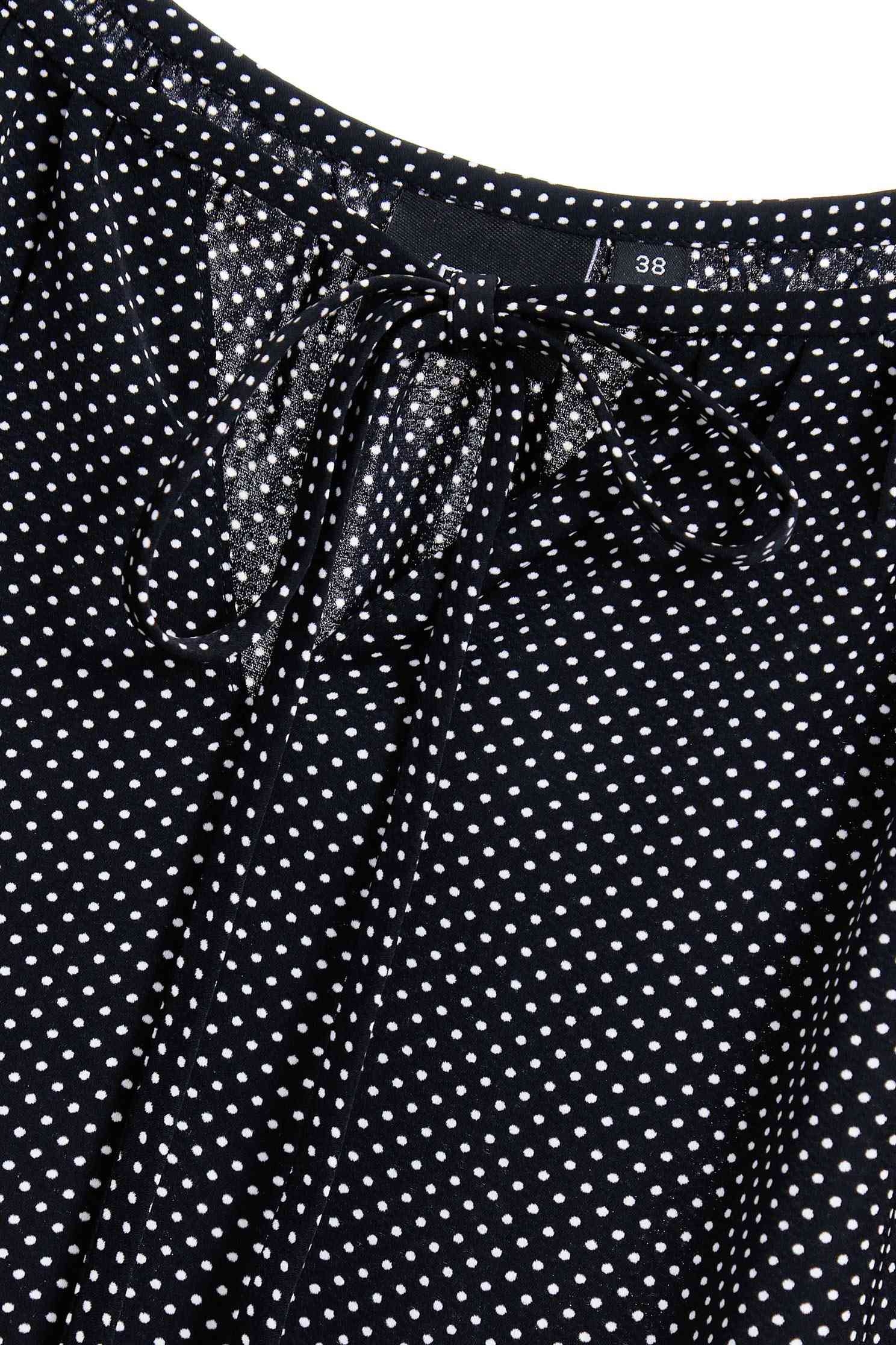 Dotted Oversize Long sleeve TopDot front collar strap long-sleeved top,V-Neck T shirts,Tops,Season (SS) Look,Season (AW) Look,Long sleeve tops,black tops