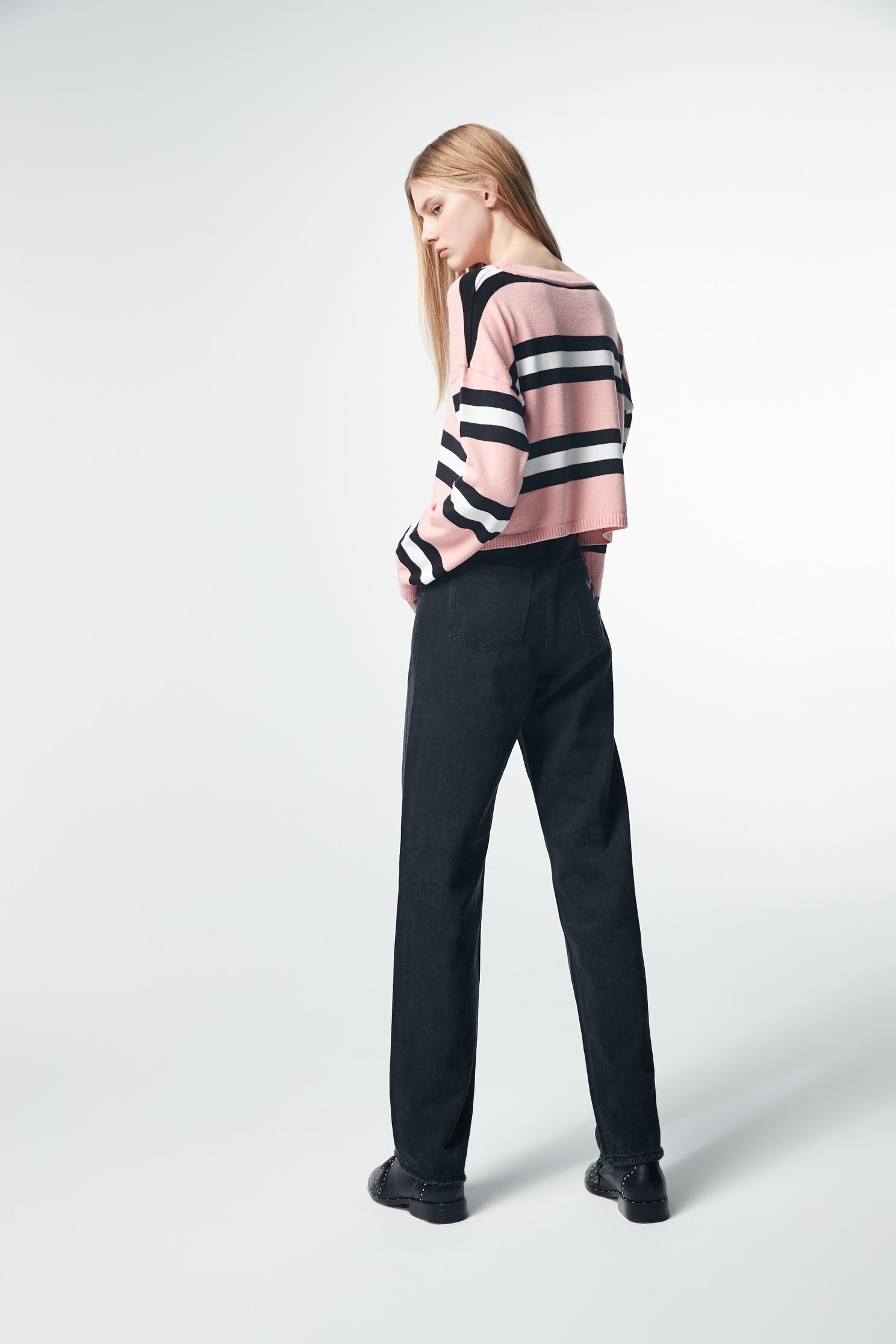 Contrast Stripe Knit TopRound-necked striped long-sleeved knit sweater,Tops,Rayon,Season (SS) Look,Stripe,Season (AW) Look,Pink,Knitted,Knitted tops,Knitted tops,Long sleeve tops