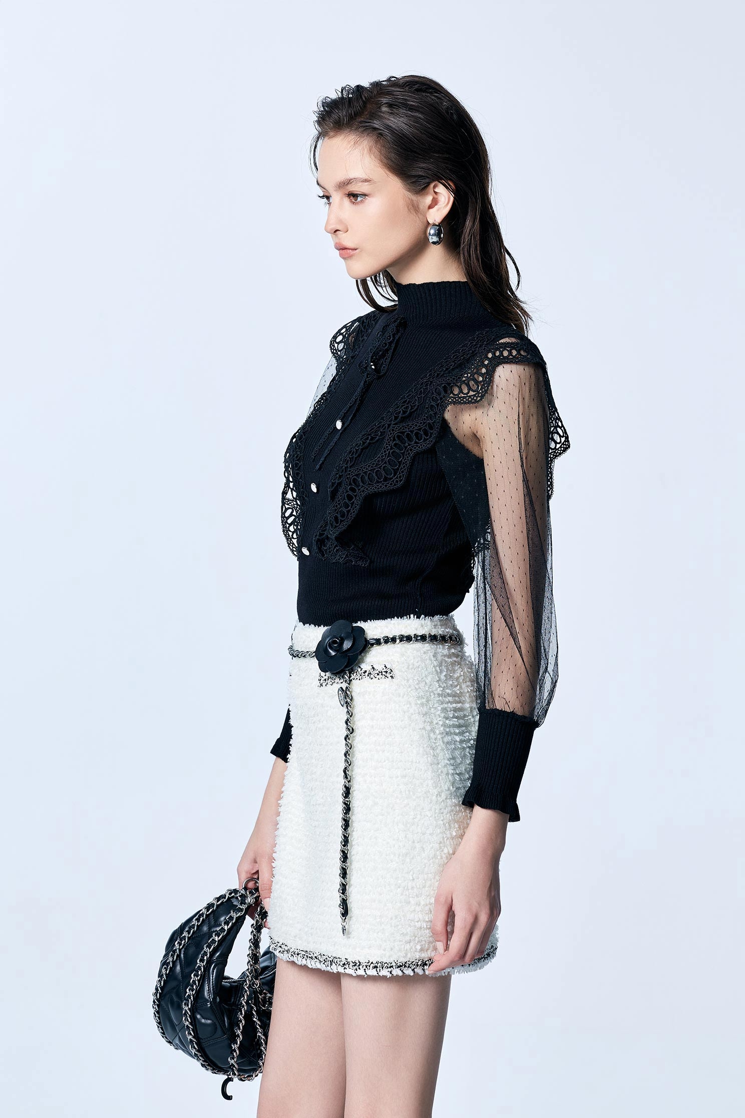 Lace Trim Detail Knit Top With Contrast Mesh SleeveLace Trim Detail Knit Top With Contrast Mesh Sleeve,Season (SS) Look,Lace,Knitted tops