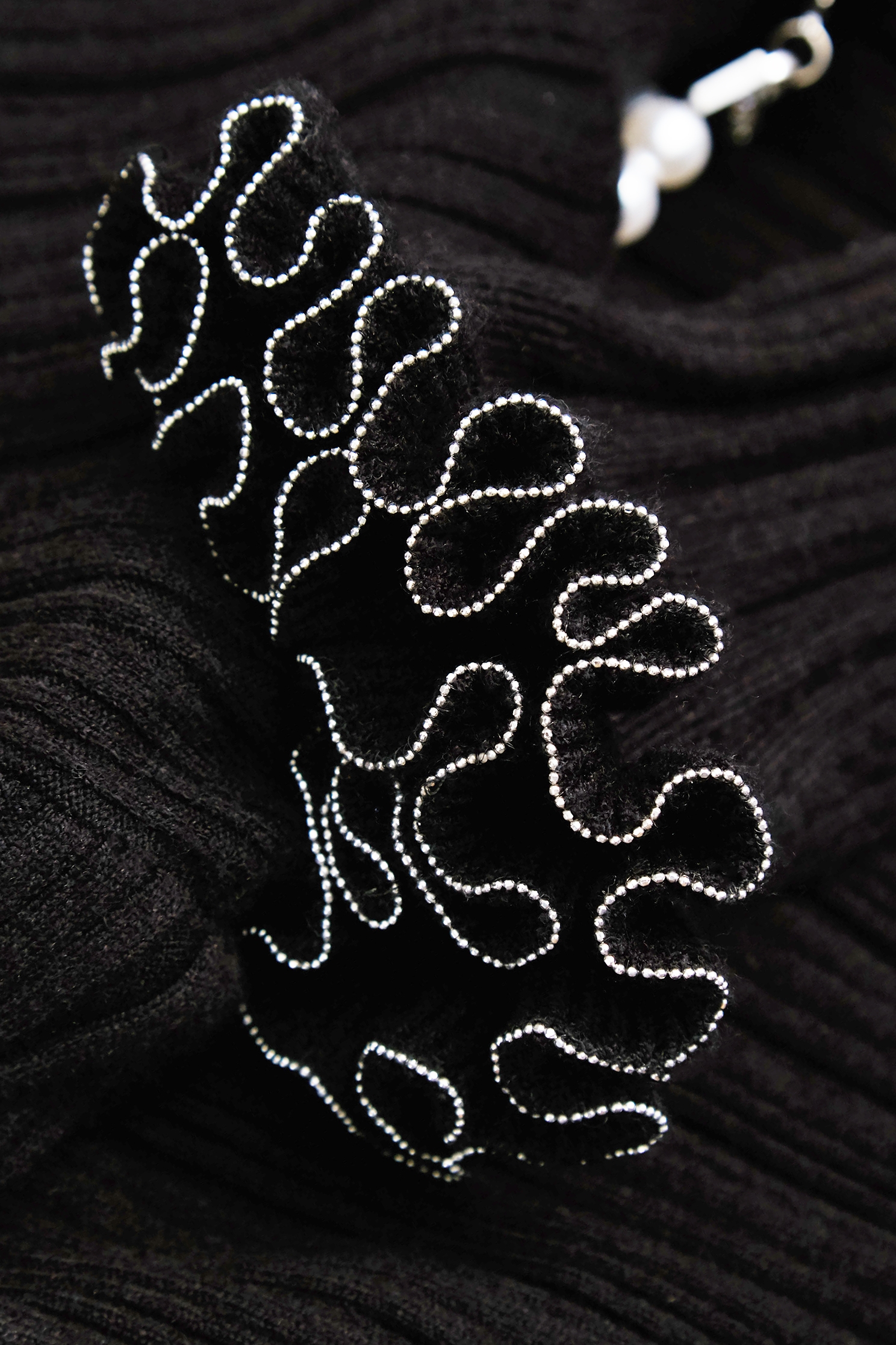 Ruffle Collar Fitted Long Sleeve Knit TopRuffle Collar Fitted Long Sleeve Knit Top,Tops,Season (AW) Look,Knitted,Knitted tops,black tops