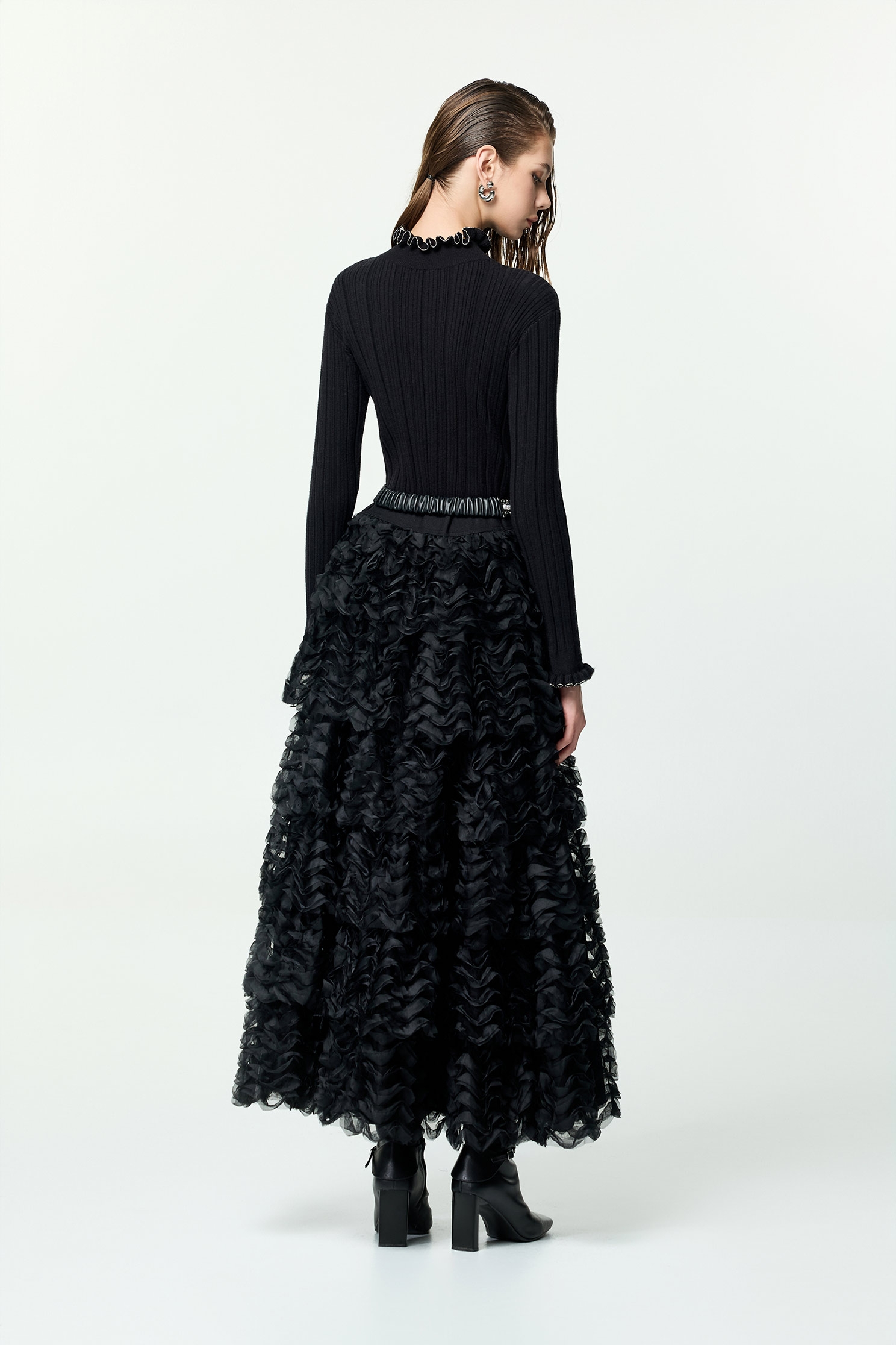 Ruffle Collar Fitted Long Sleeve Knit TopRuffle Collar Fitted Long Sleeve Knit Top,Tops,Season (AW) Look,Knitted,Knitted tops,black tops