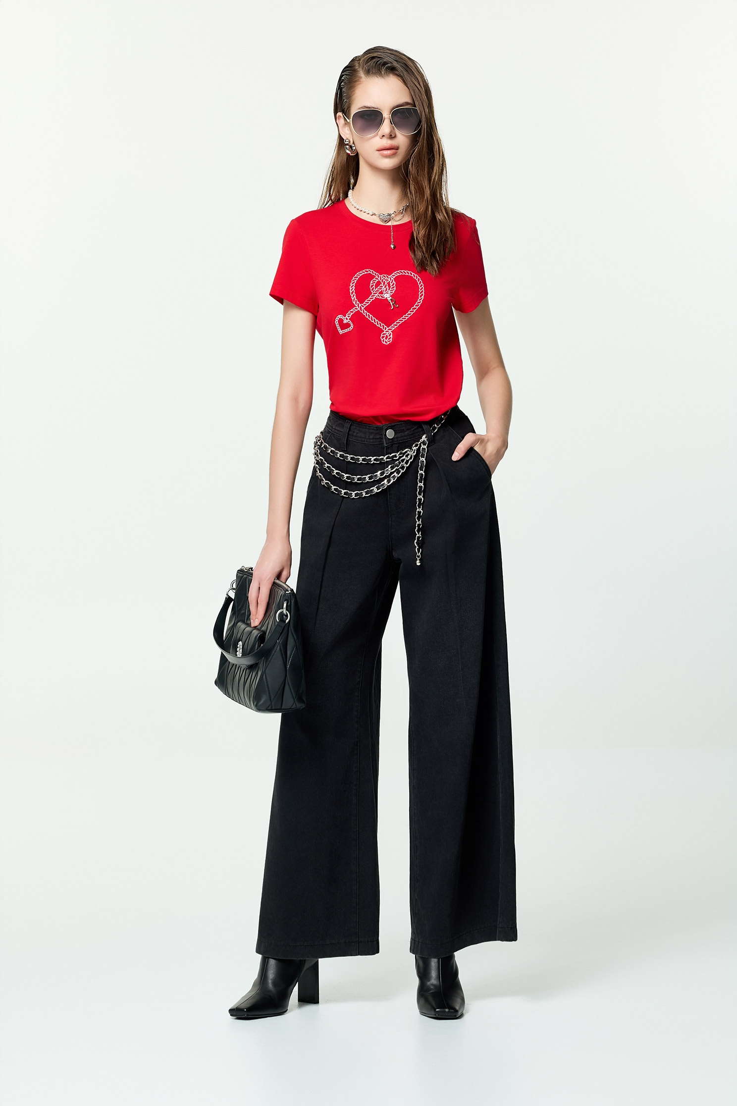 Heart Motif Embroidery Short Sleeve TeeHeart Motif Embroidery Short Sleeve Tee,Tops,Embroidered,Season (AW) Look,Cotton,black tops