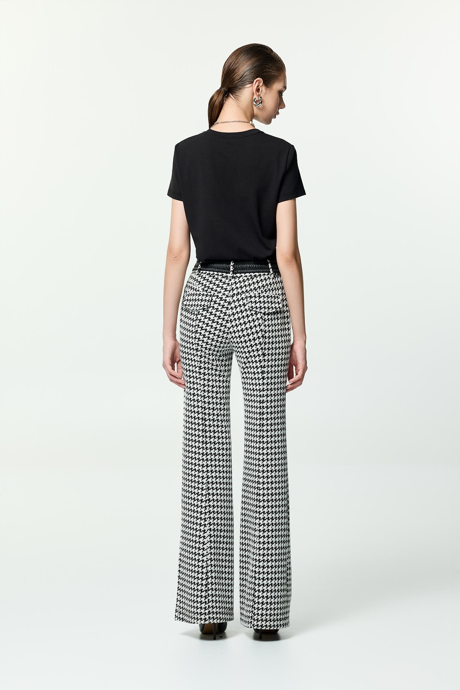 Heart Motif Embroidery Short Sleeve TeeHeart Motif Embroidery Short Sleeve Tee,Tops,Embroidered,Season (AW) Look,Cotton,black tops