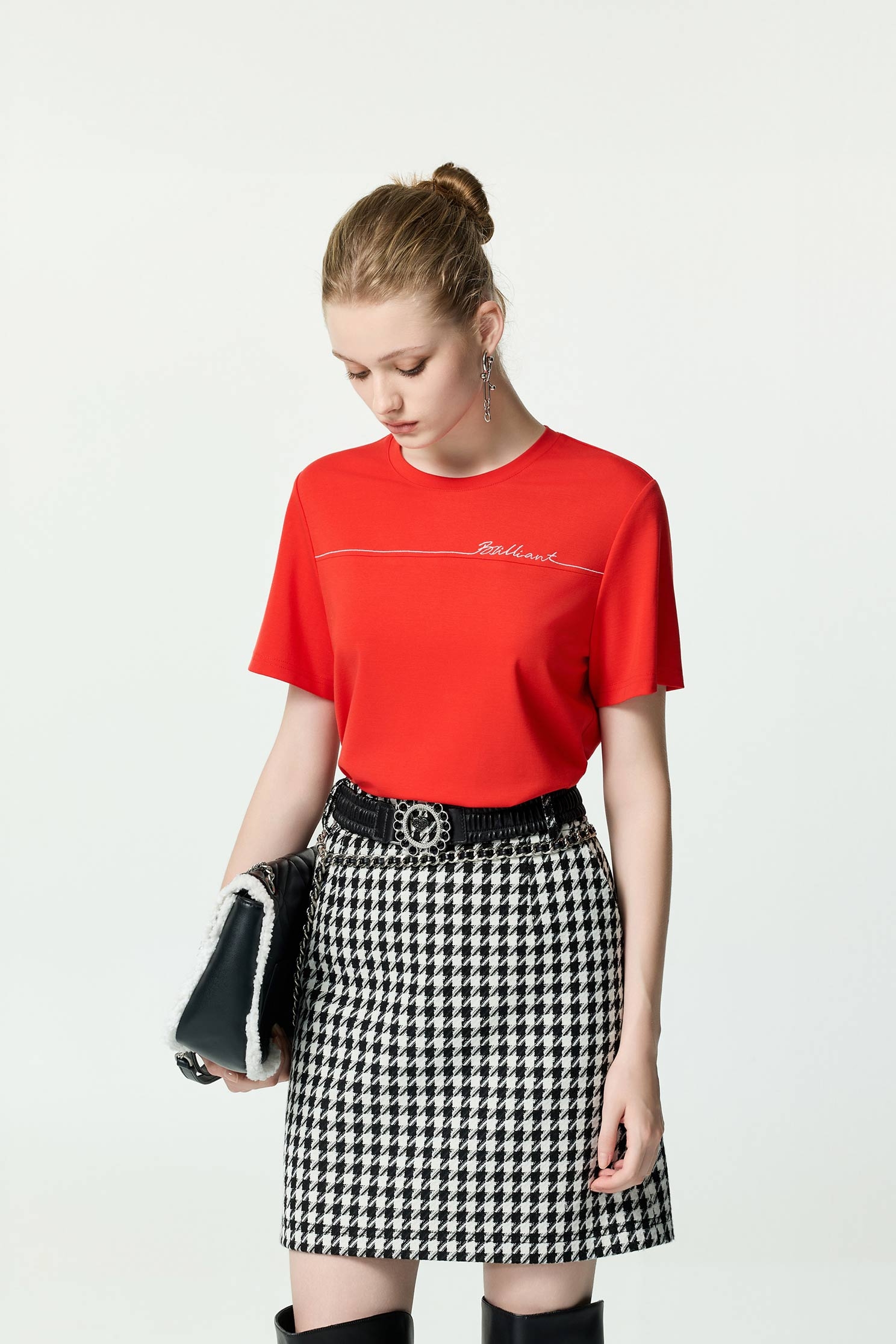 Front Slogan Embroidery Short Sleeve TeeFront Slogan Embroidery Short Sleeve Tee,Tops,Season (AW) Look,Embroidered