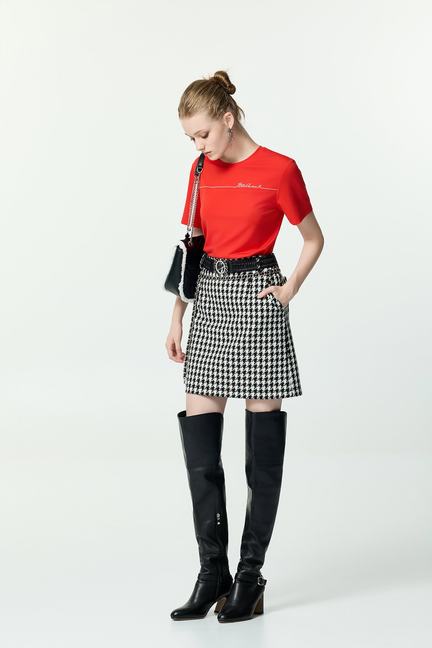 Front Slogan Embroidery Short Sleeve TeeFront Slogan Embroidery Short Sleeve Tee,Tops,Season (AW) Look,Embroidered